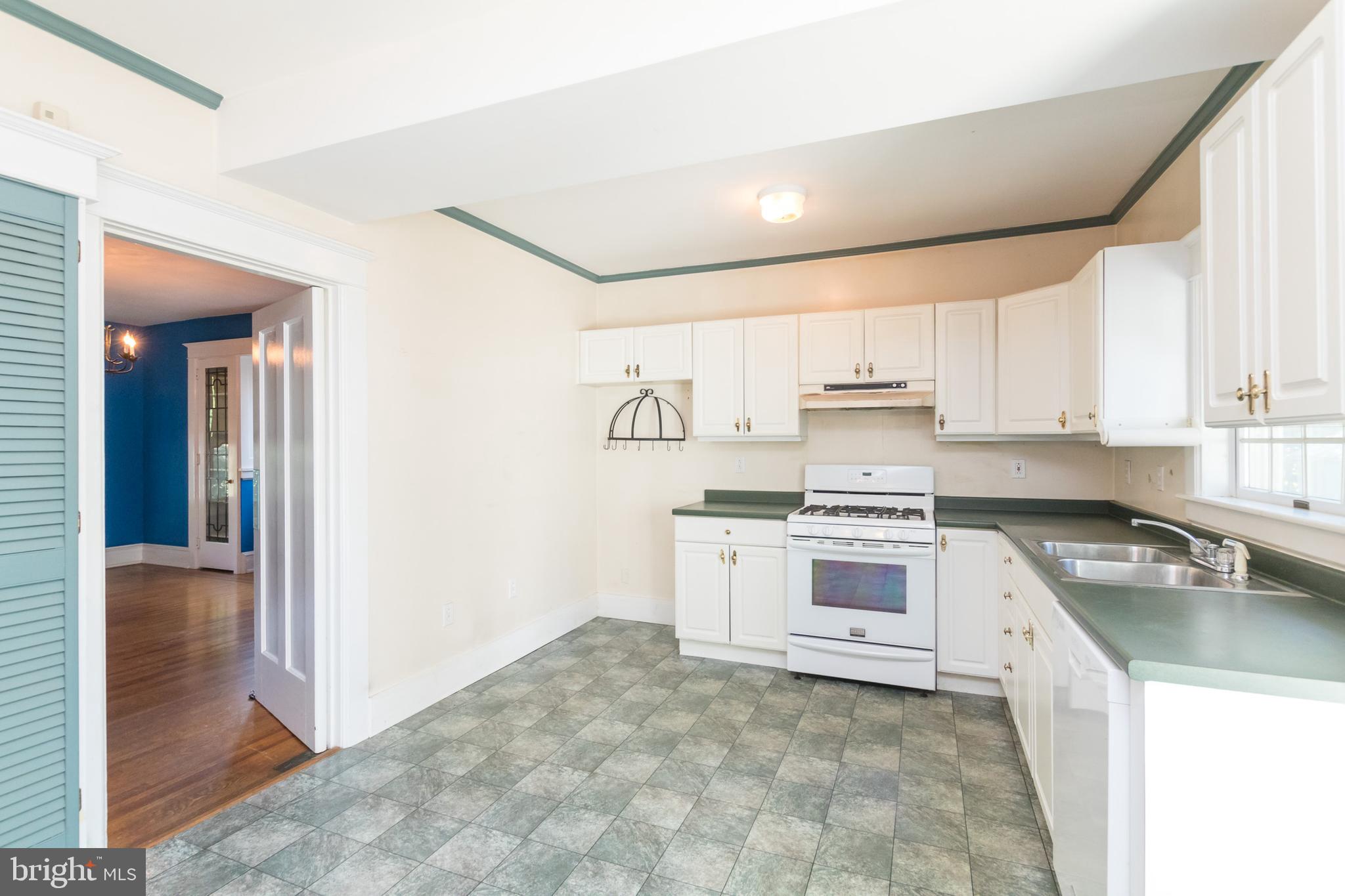 YORK TWP - Residential