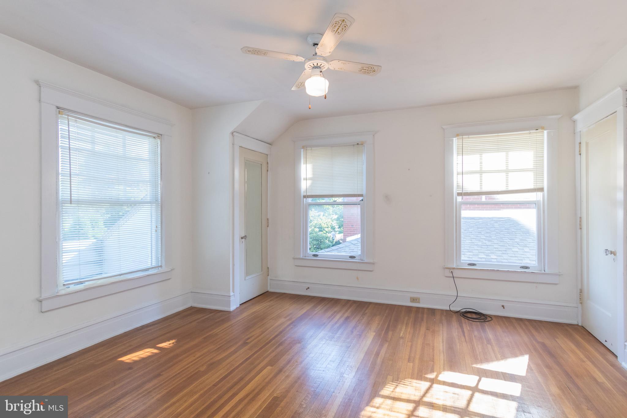 YORK TWP - Residential