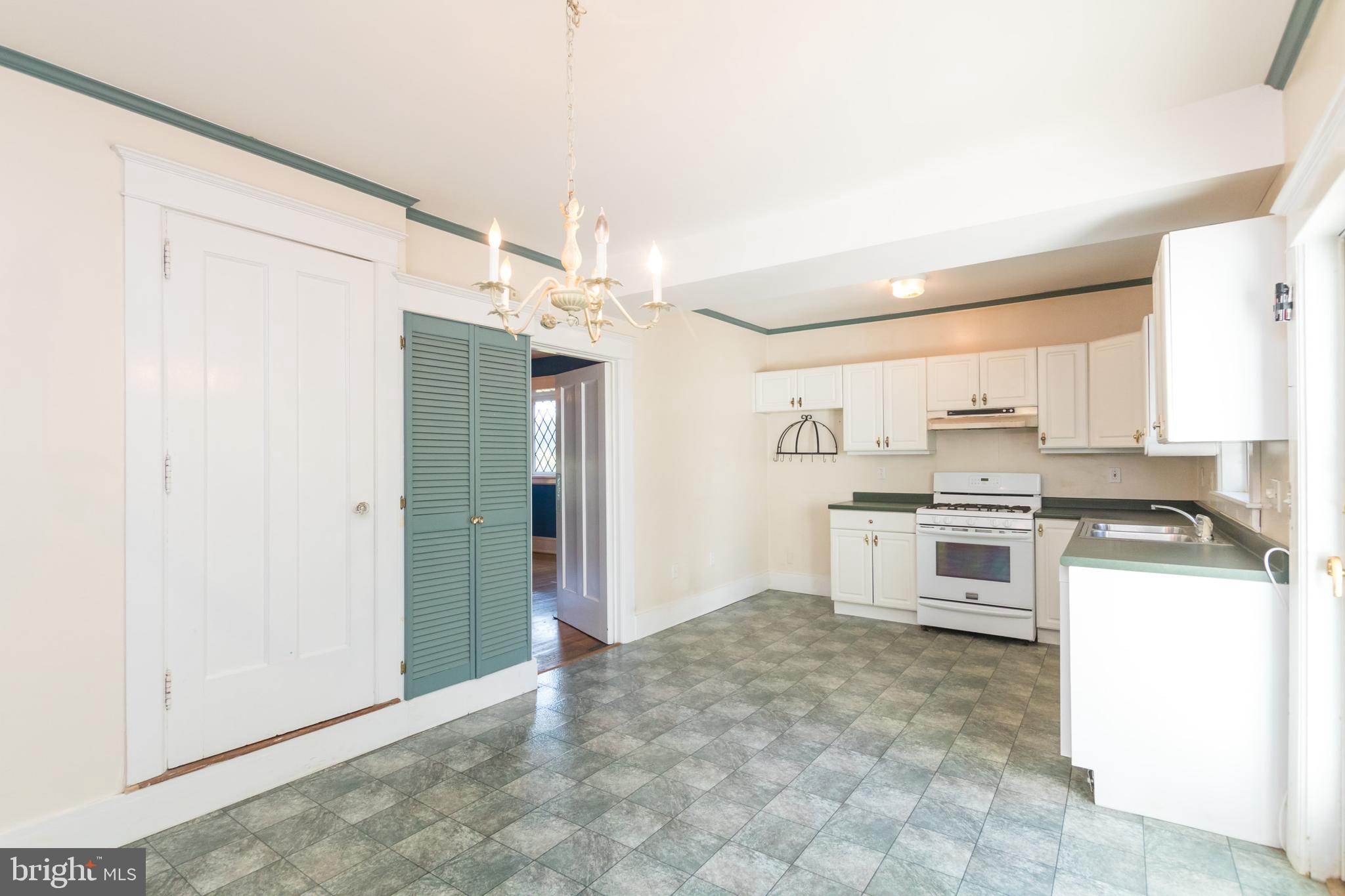 YORK TWP - Residential