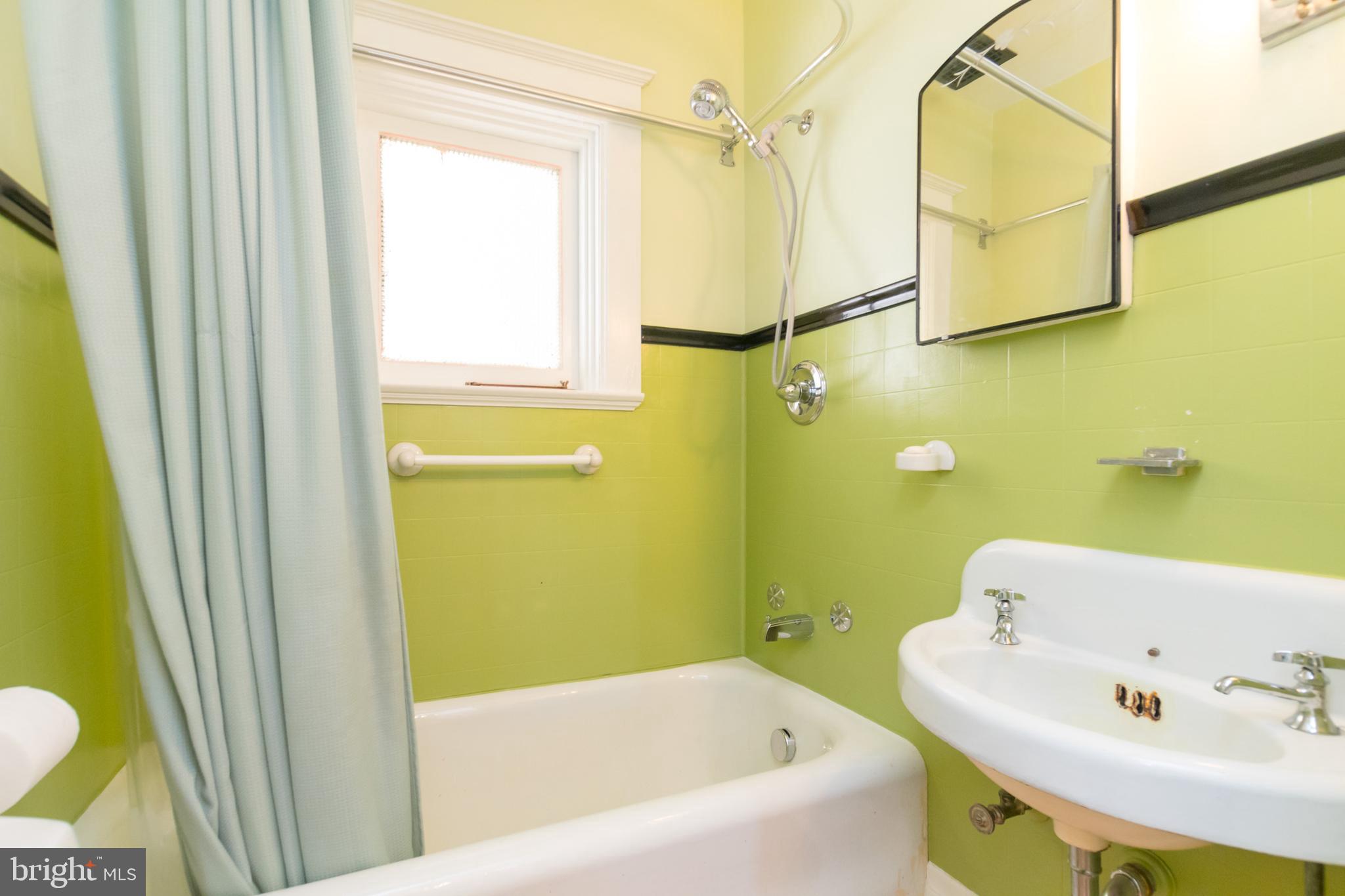 YORK TWP - Residential