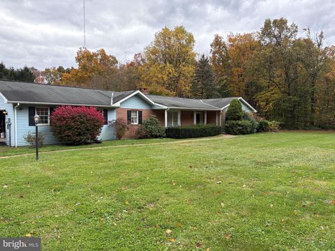 730 TEXTER MOUNTAIN ROAD ROBESONIA PA 19551