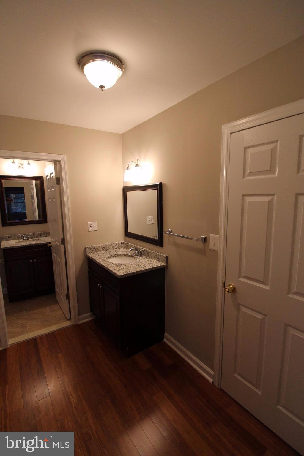 MOORCONES - Residential