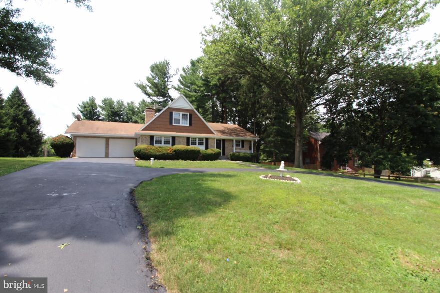 Gorgeous Home! Featuring an in ground POOL w/ great privacy! UNIQUE Circular driveway w/ plenty of parking! Stunning fully remodeled kitchen, NEW; SS appliances, cabinets, GRANITE top, and flooring on main level. FRESH paint, NEW carpet, NEW windows, NEW HVAC system, NEW water heater. FULLY finished walkout basement w/ full bath and den. ALL baths are fully renovated! Vacant and ready to be seen!