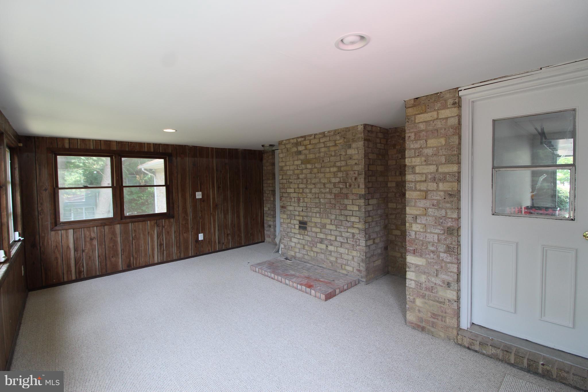 MOORCONES - Residential