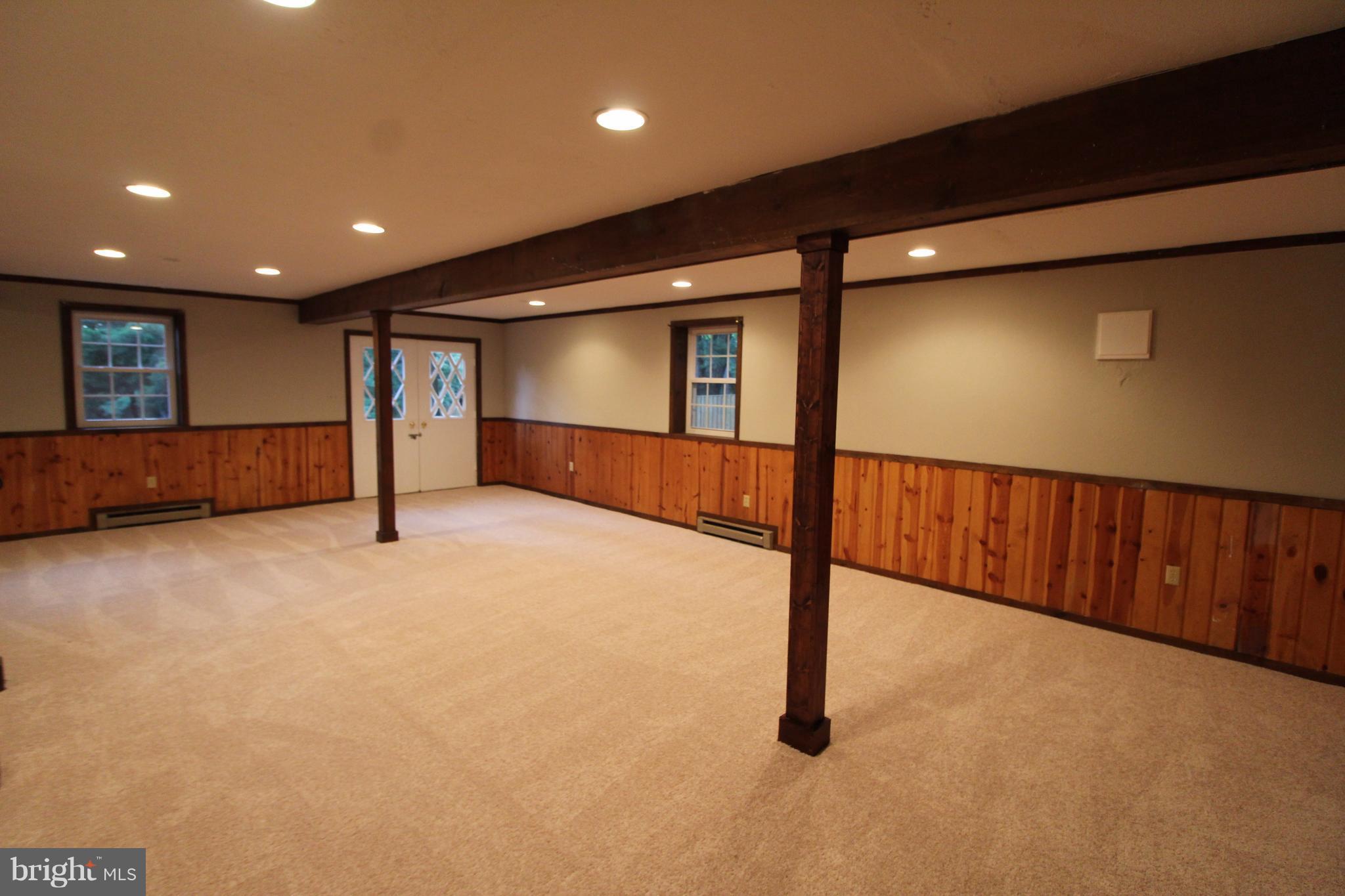 MOORCONES - Residential