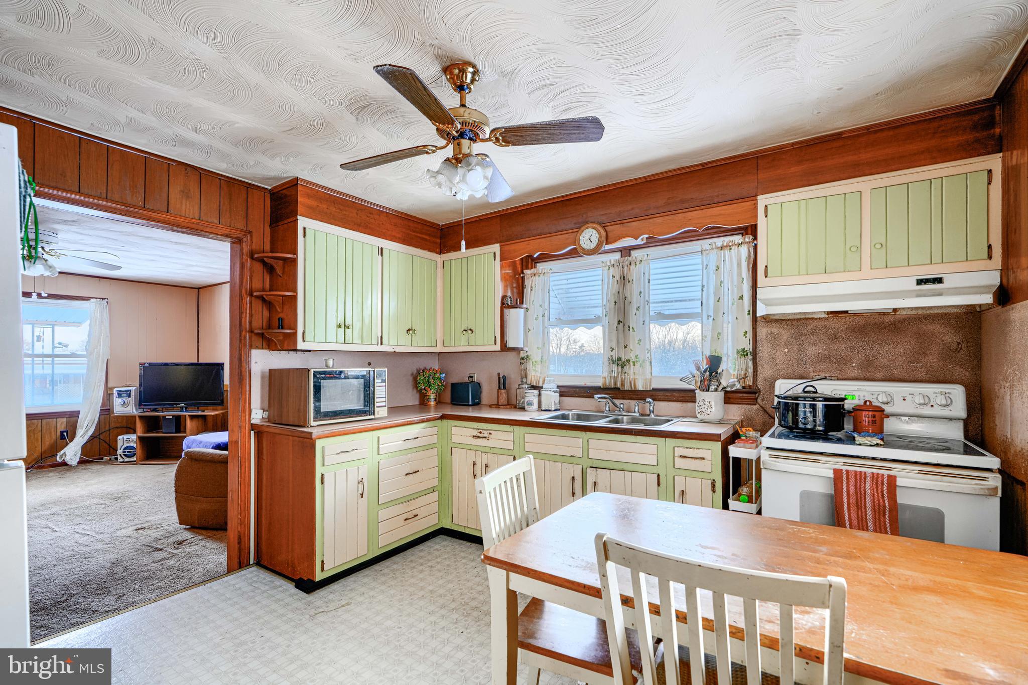 WILLIAMSPORT - Residential