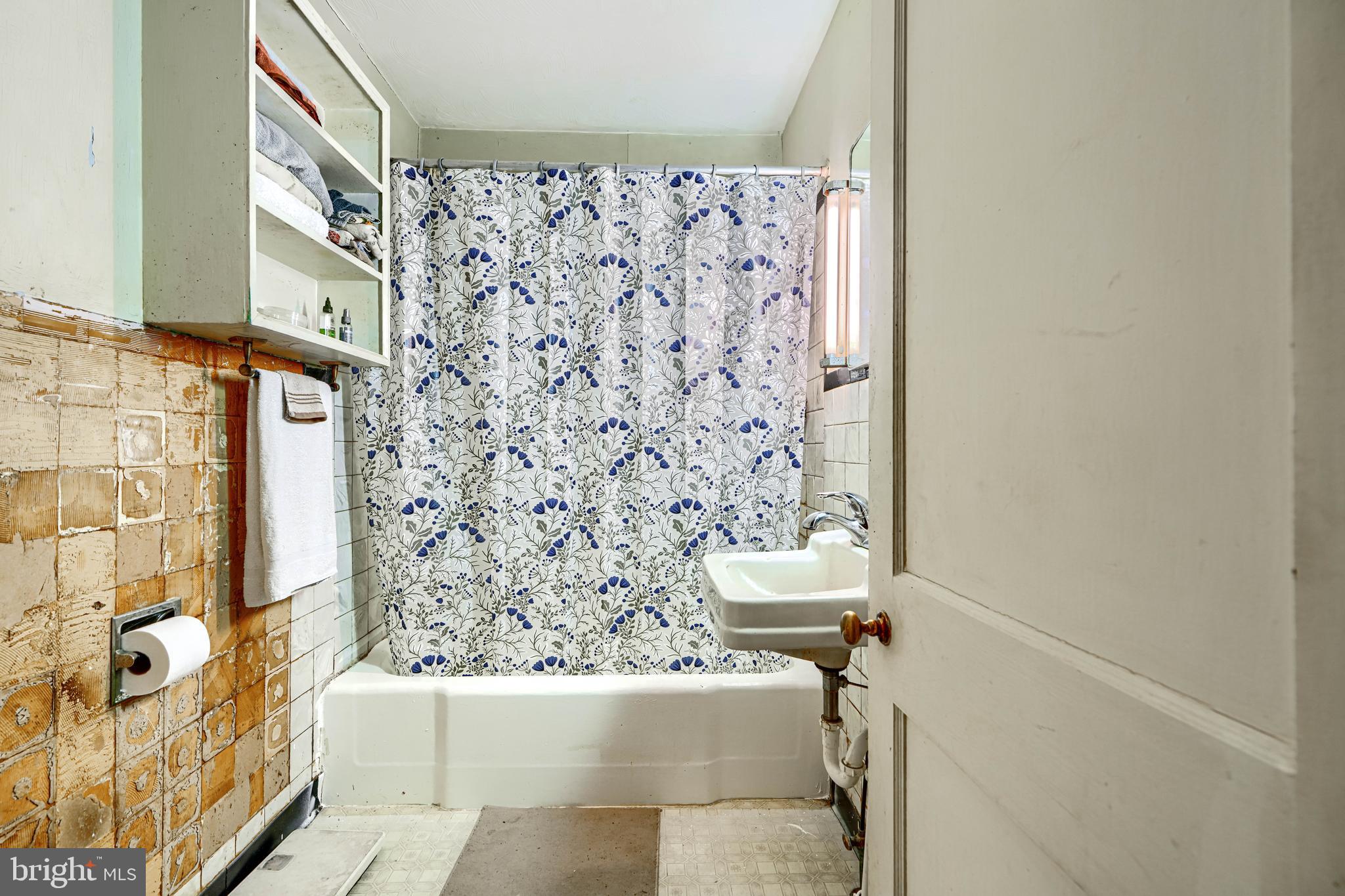 WILLIAMSPORT - Residential