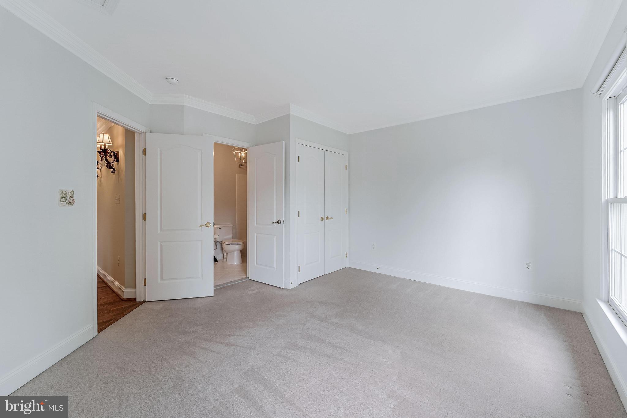 RIVER CREEK - Residential