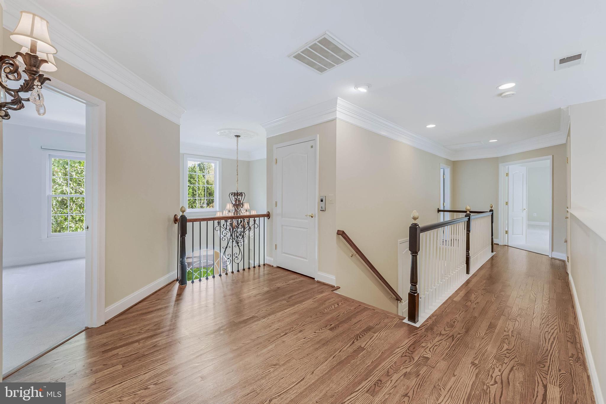 RIVER CREEK - Residential