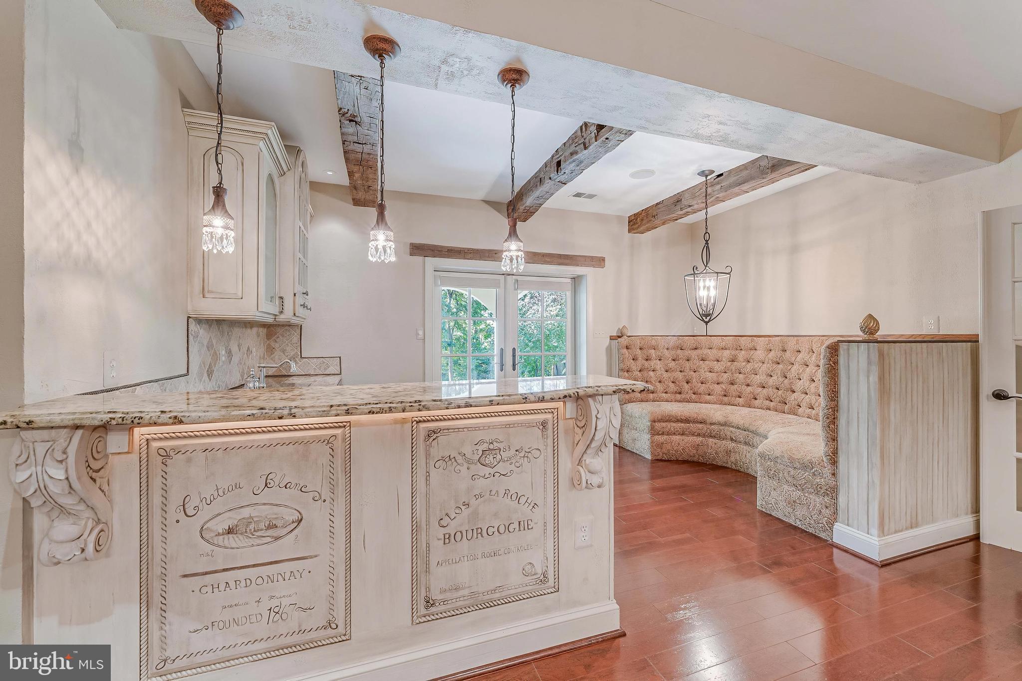 RIVER CREEK - Residential