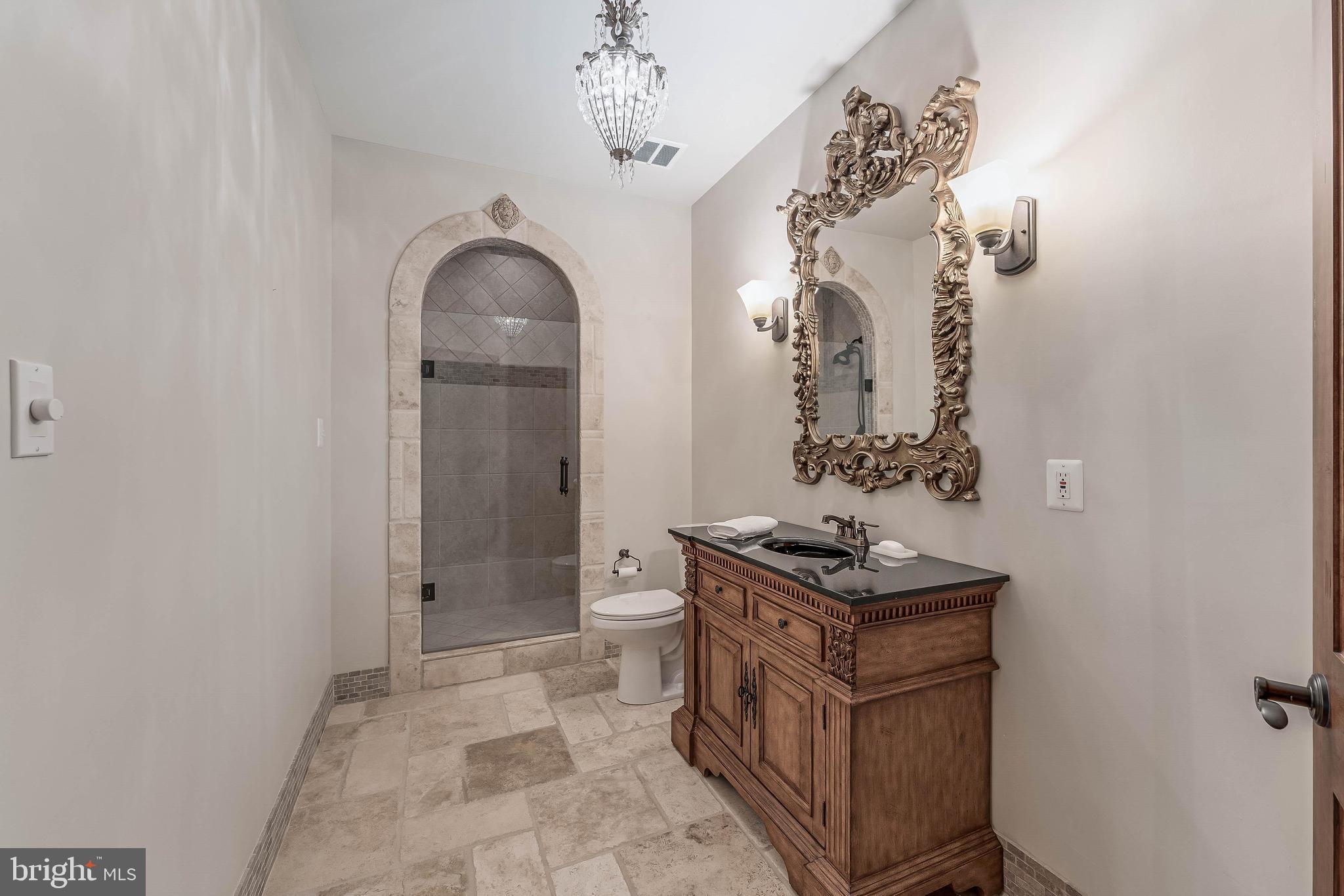 RIVER CREEK - Residential