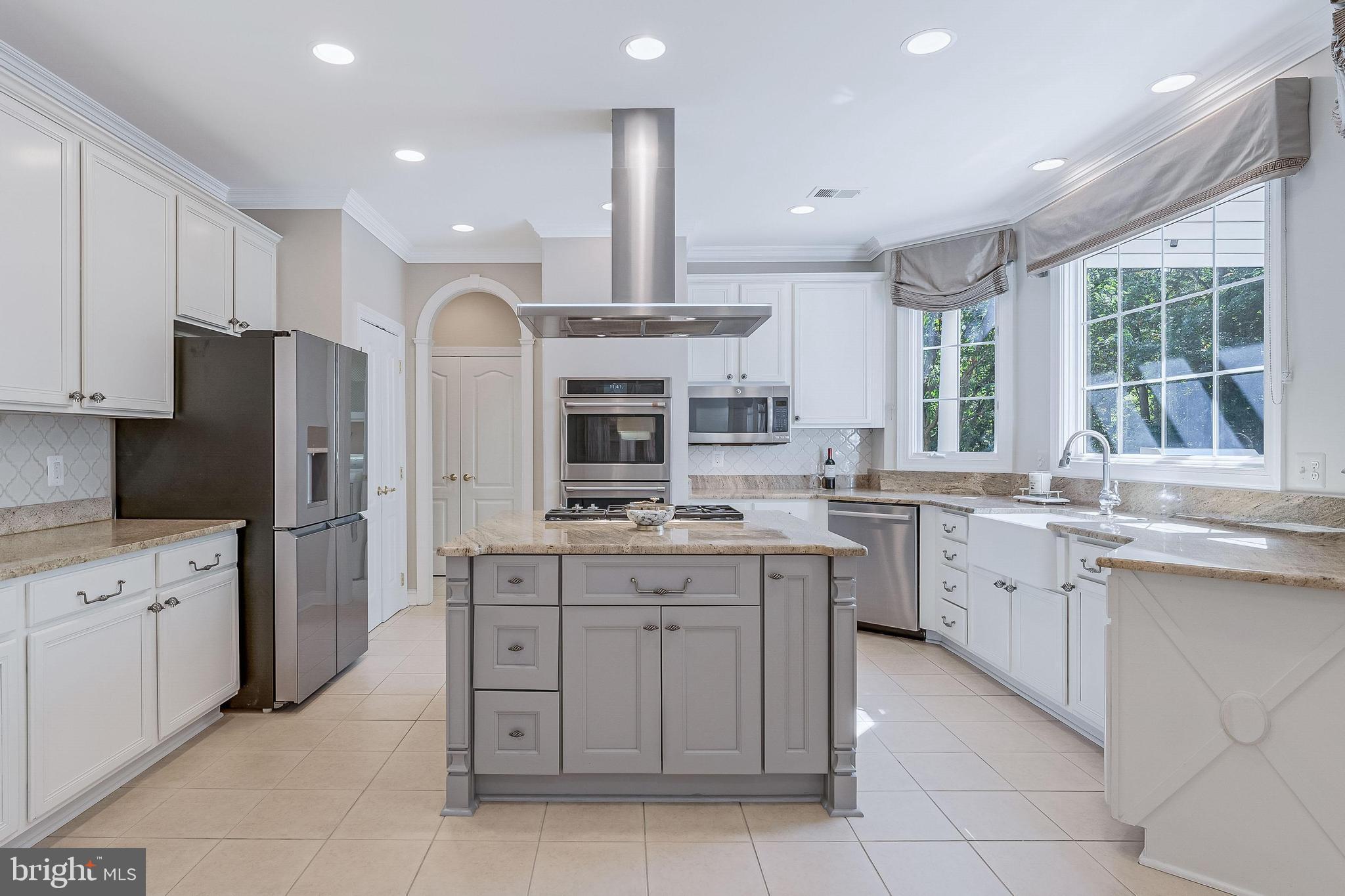 RIVER CREEK - Residential