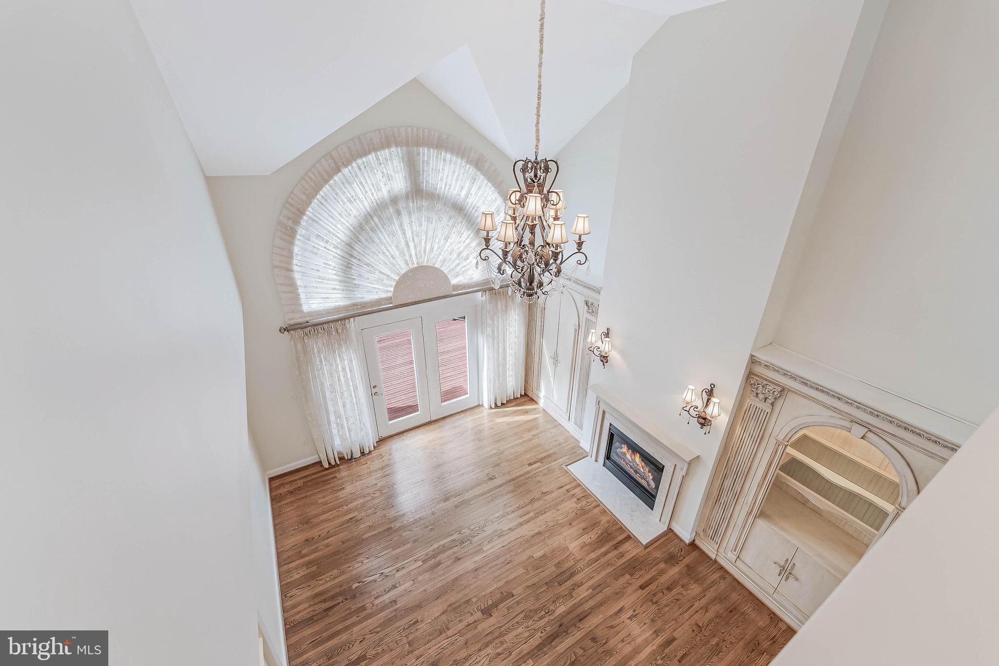 RIVER CREEK - Residential