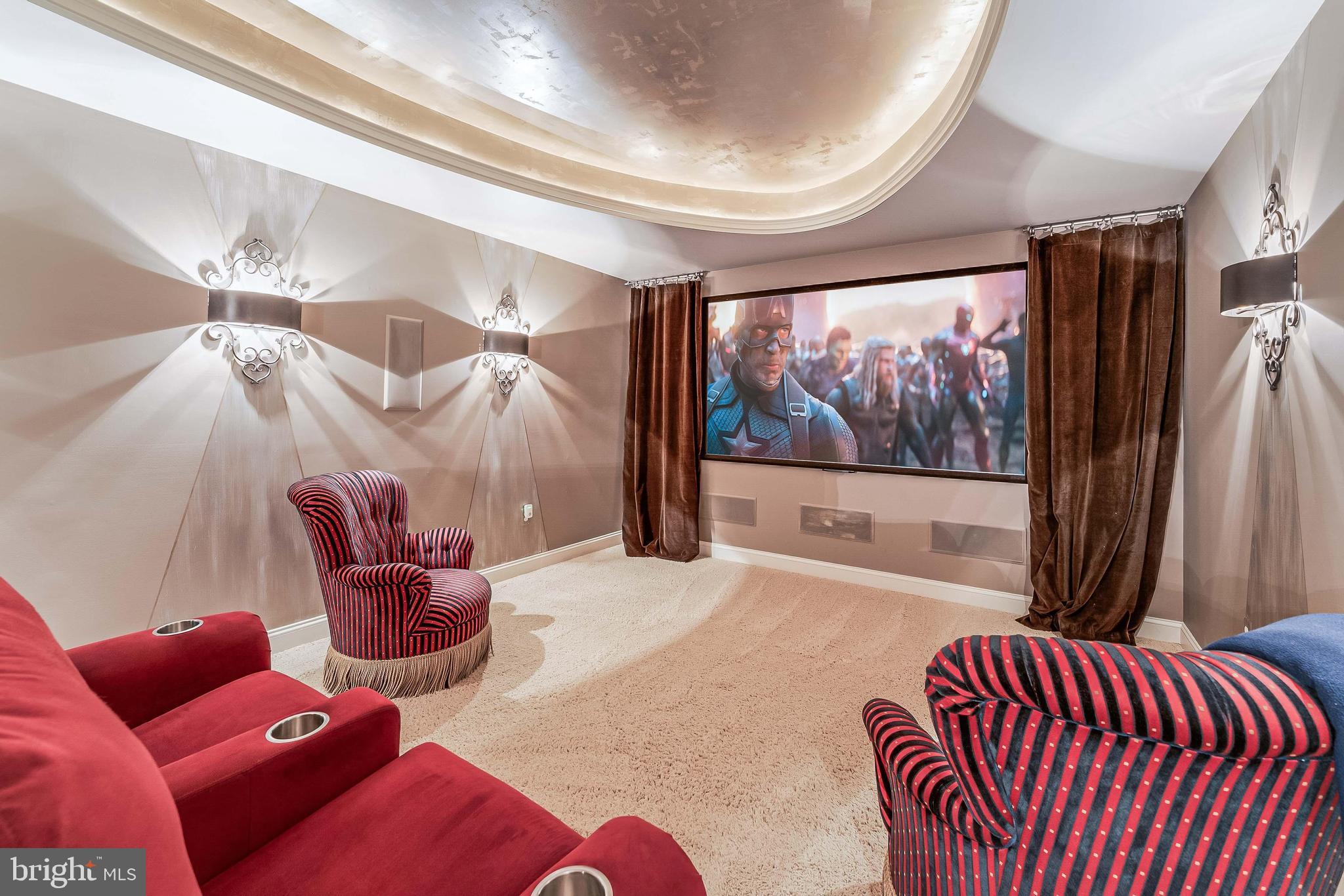 RIVER CREEK - Residential