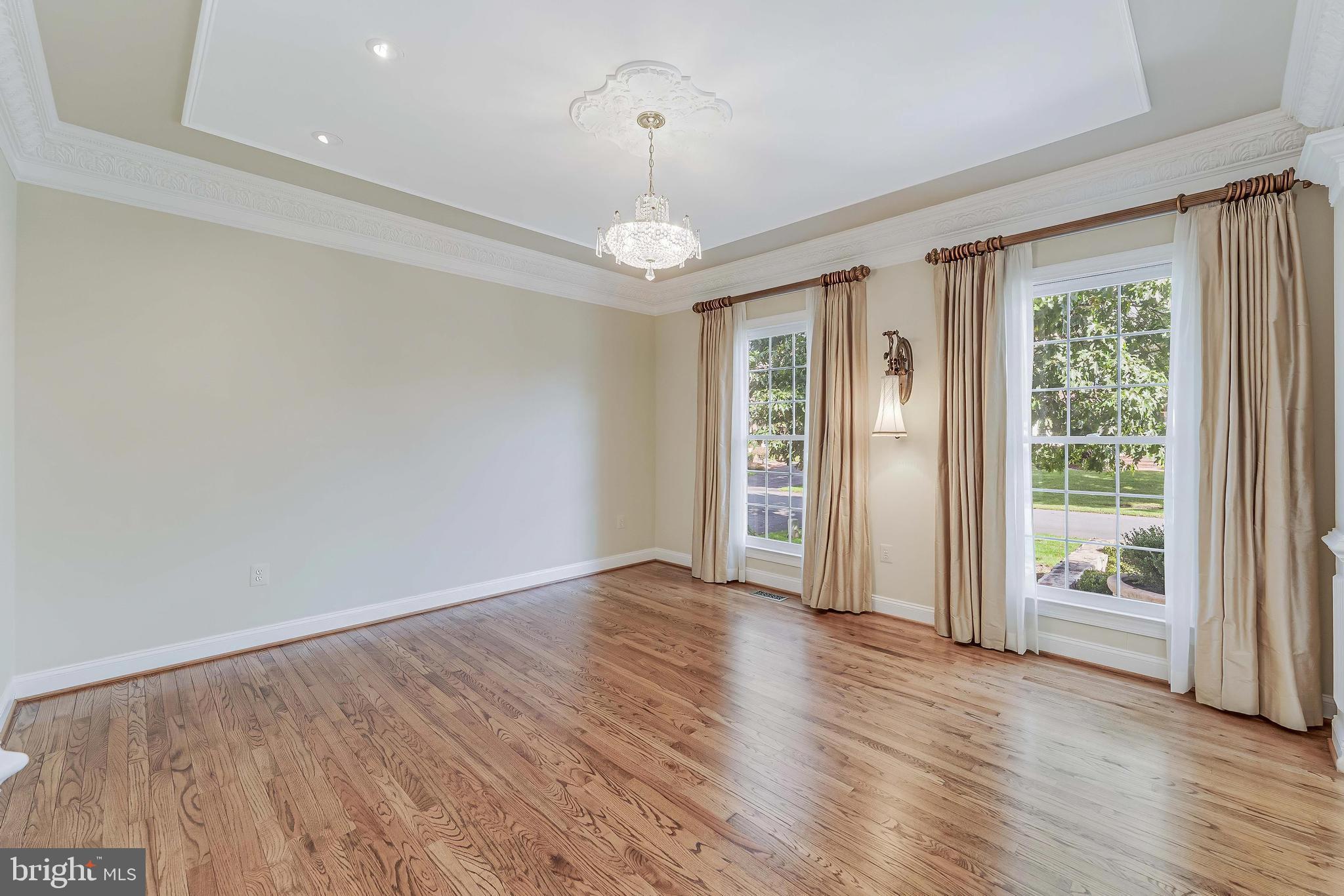 RIVER CREEK - Residential