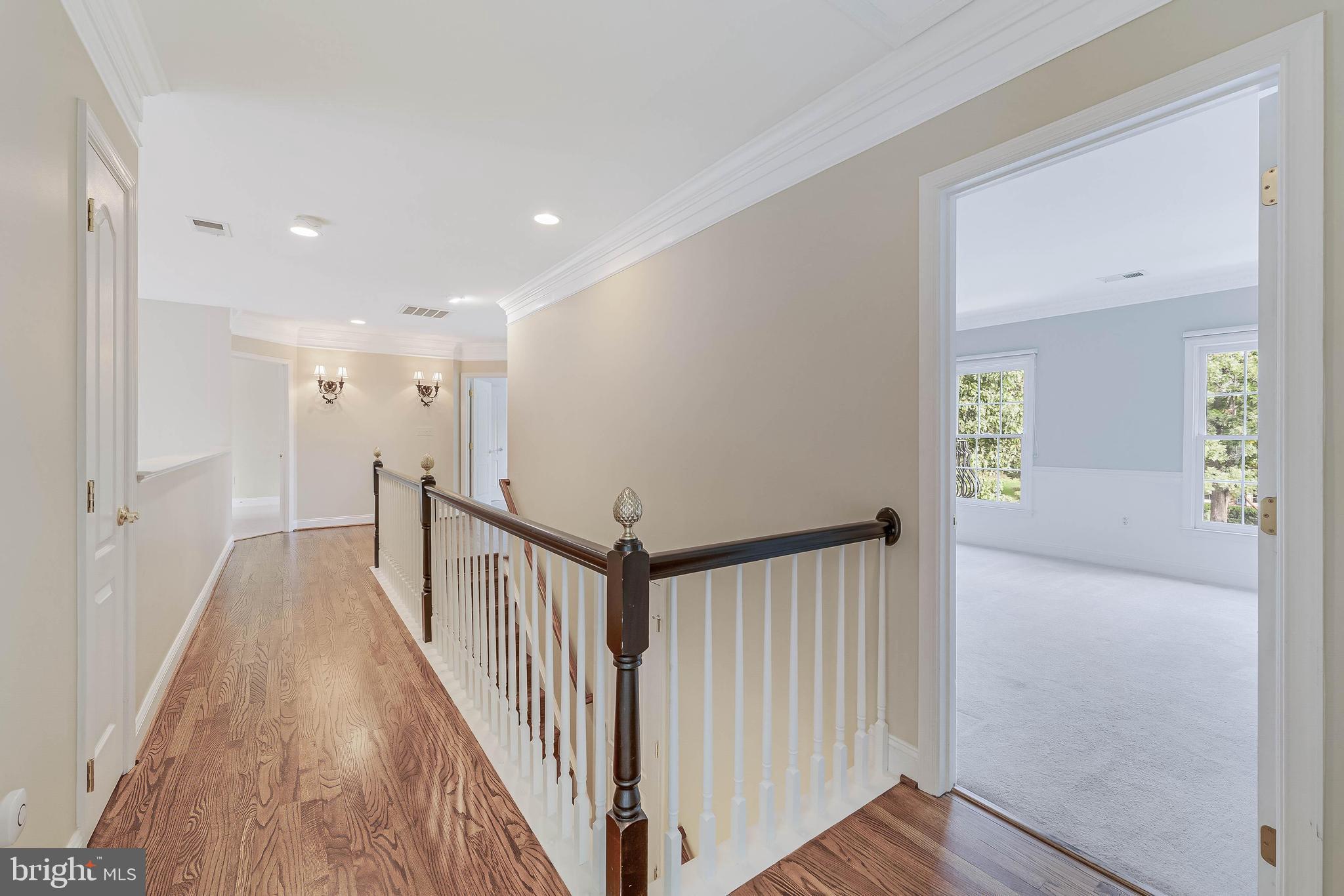 RIVER CREEK - Residential