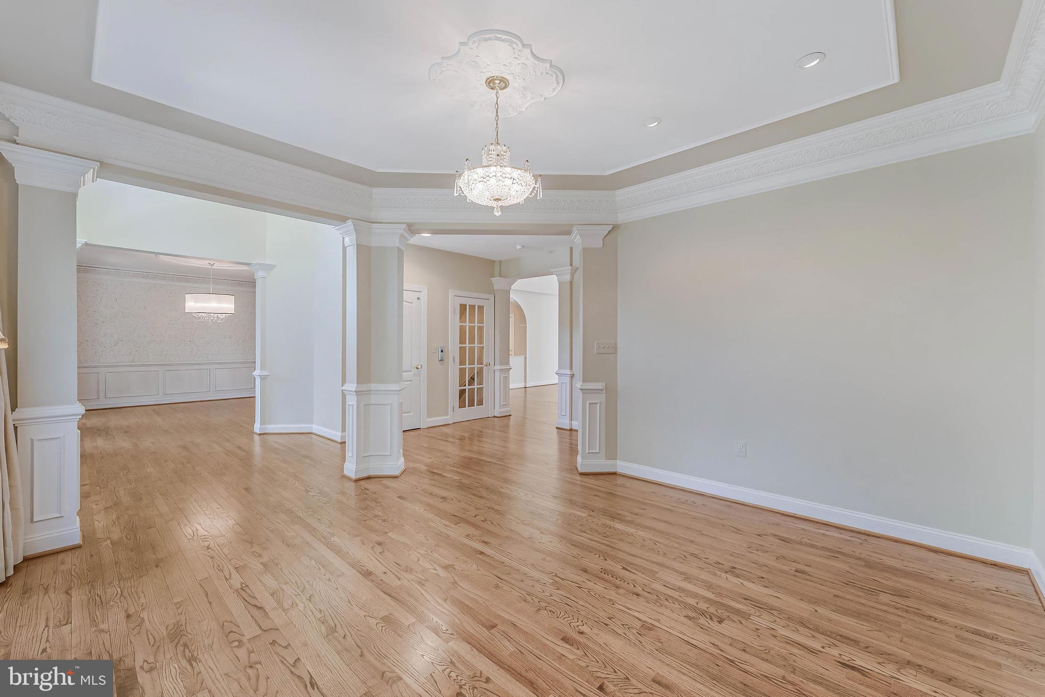 RIVER CREEK - Residential