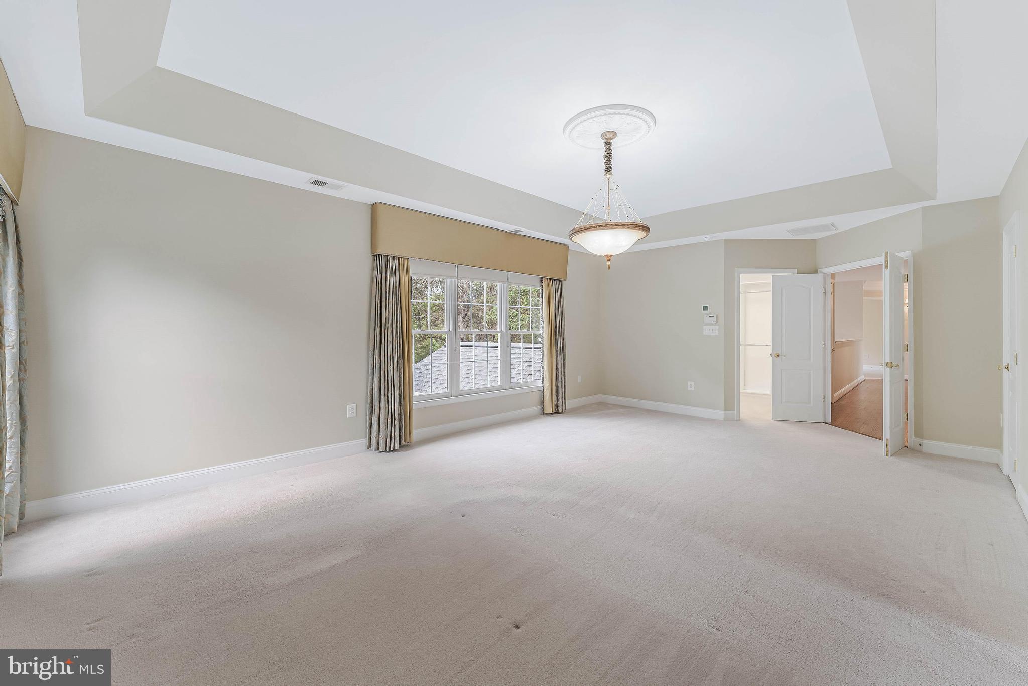 RIVER CREEK - Residential