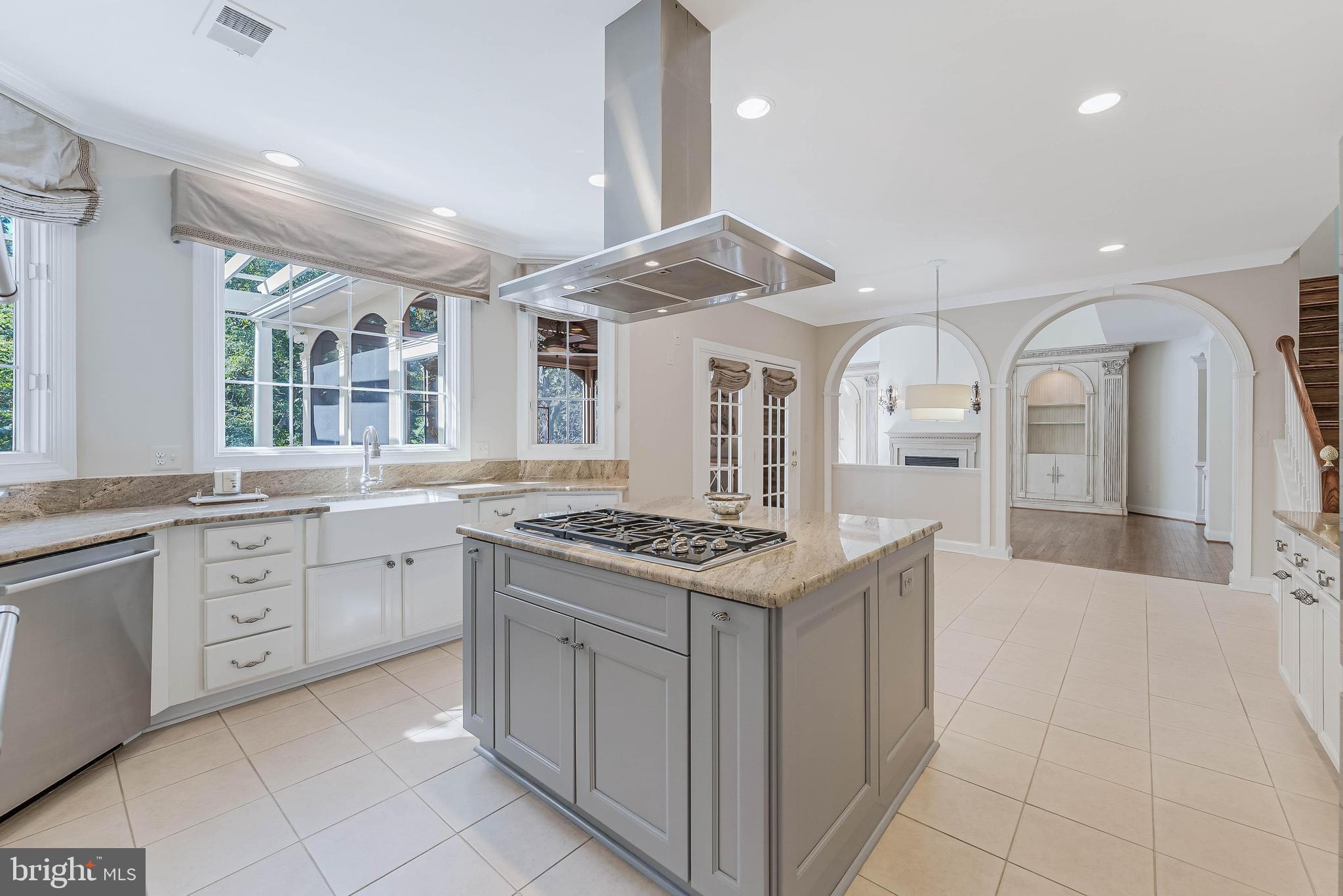 RIVER CREEK - Residential