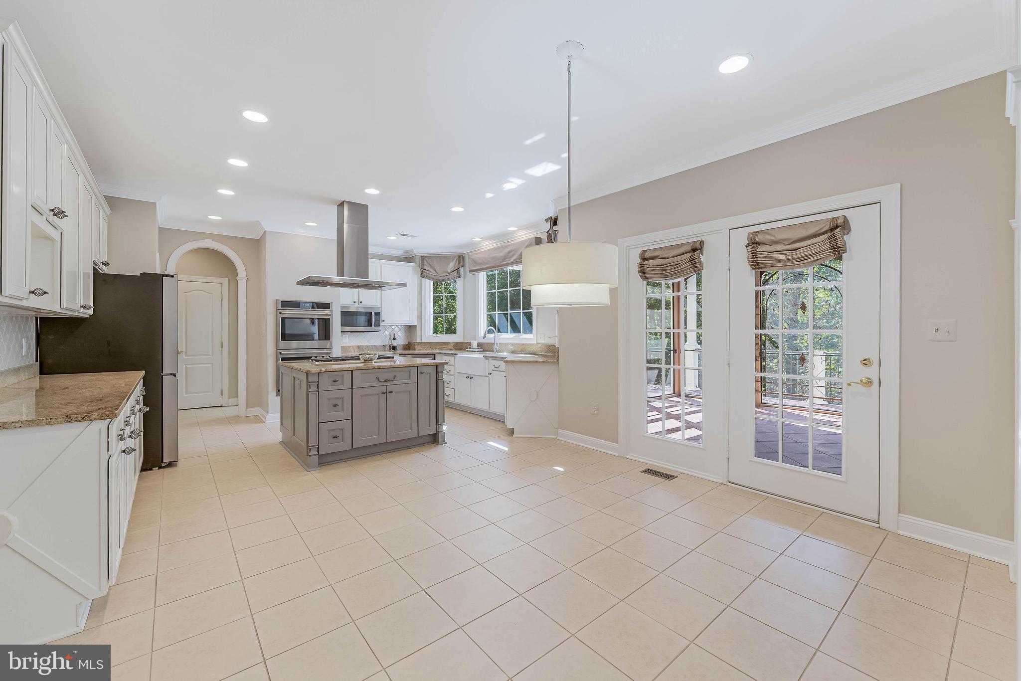 RIVER CREEK - Residential