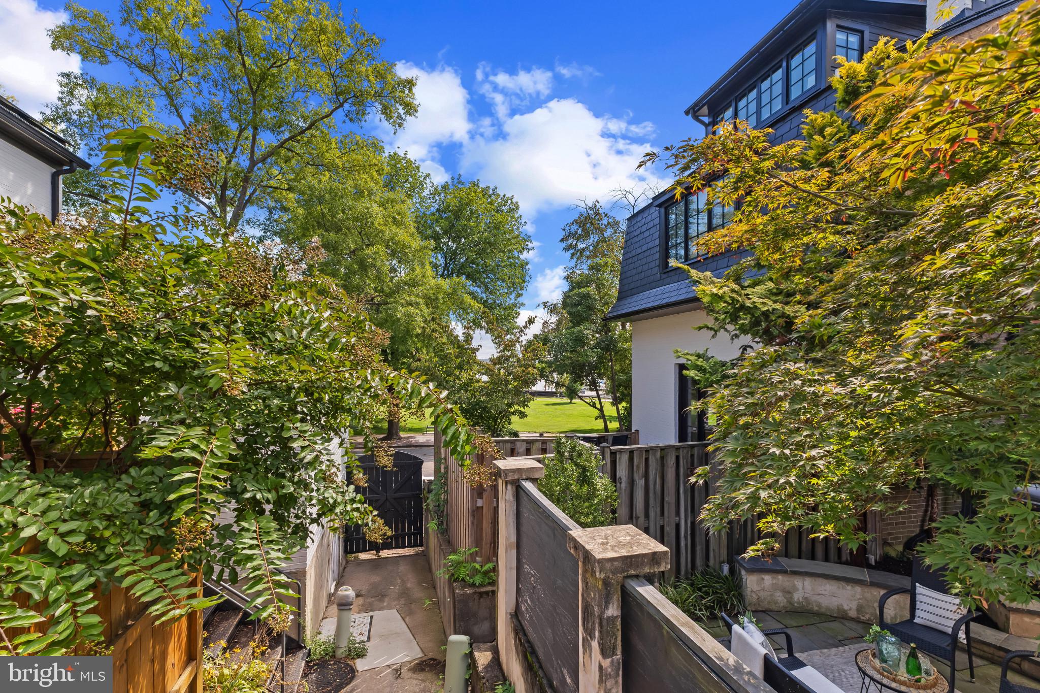 OLD TOWN - Residential