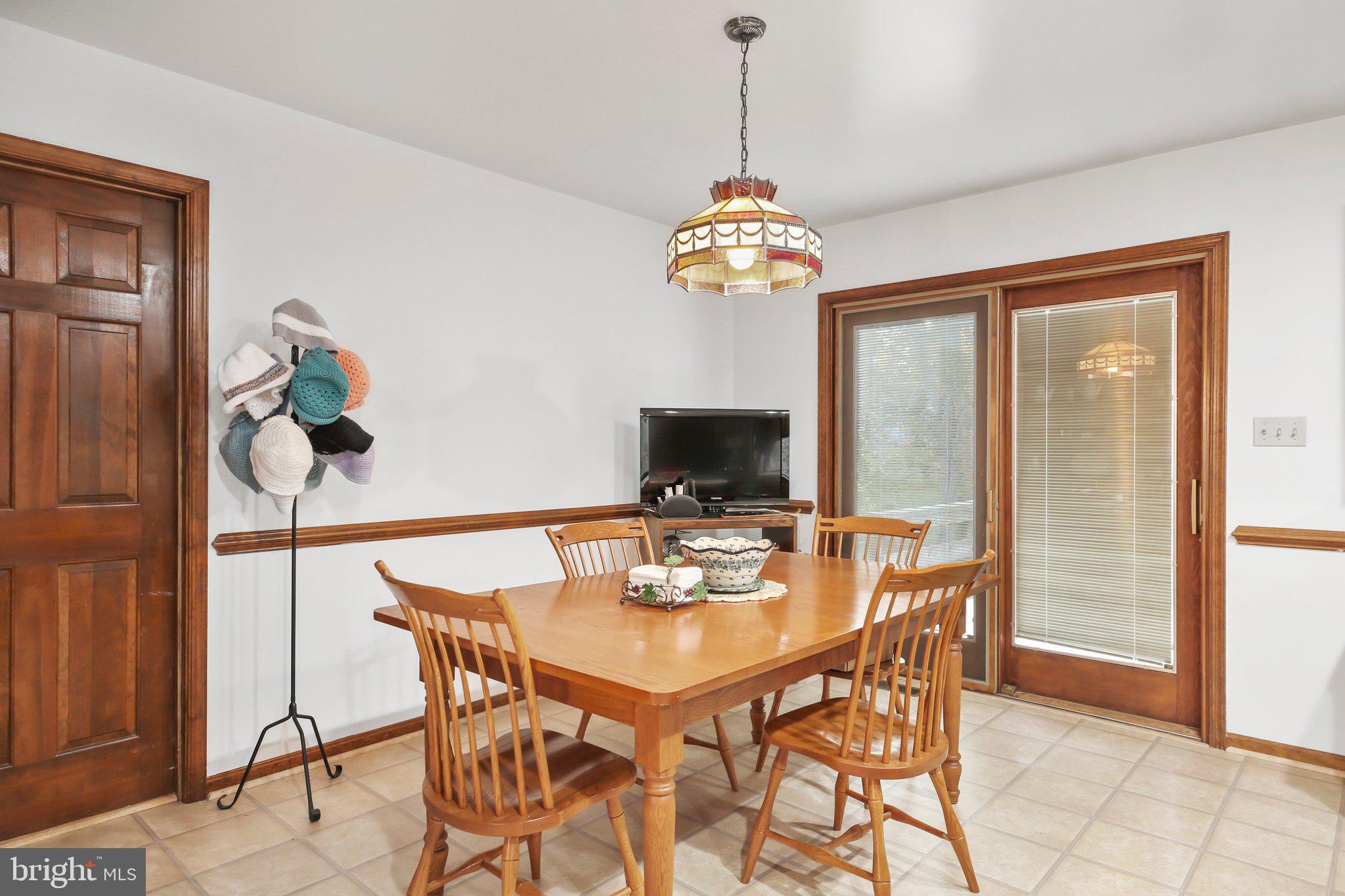 CLAYBURNE WOODS - Residential