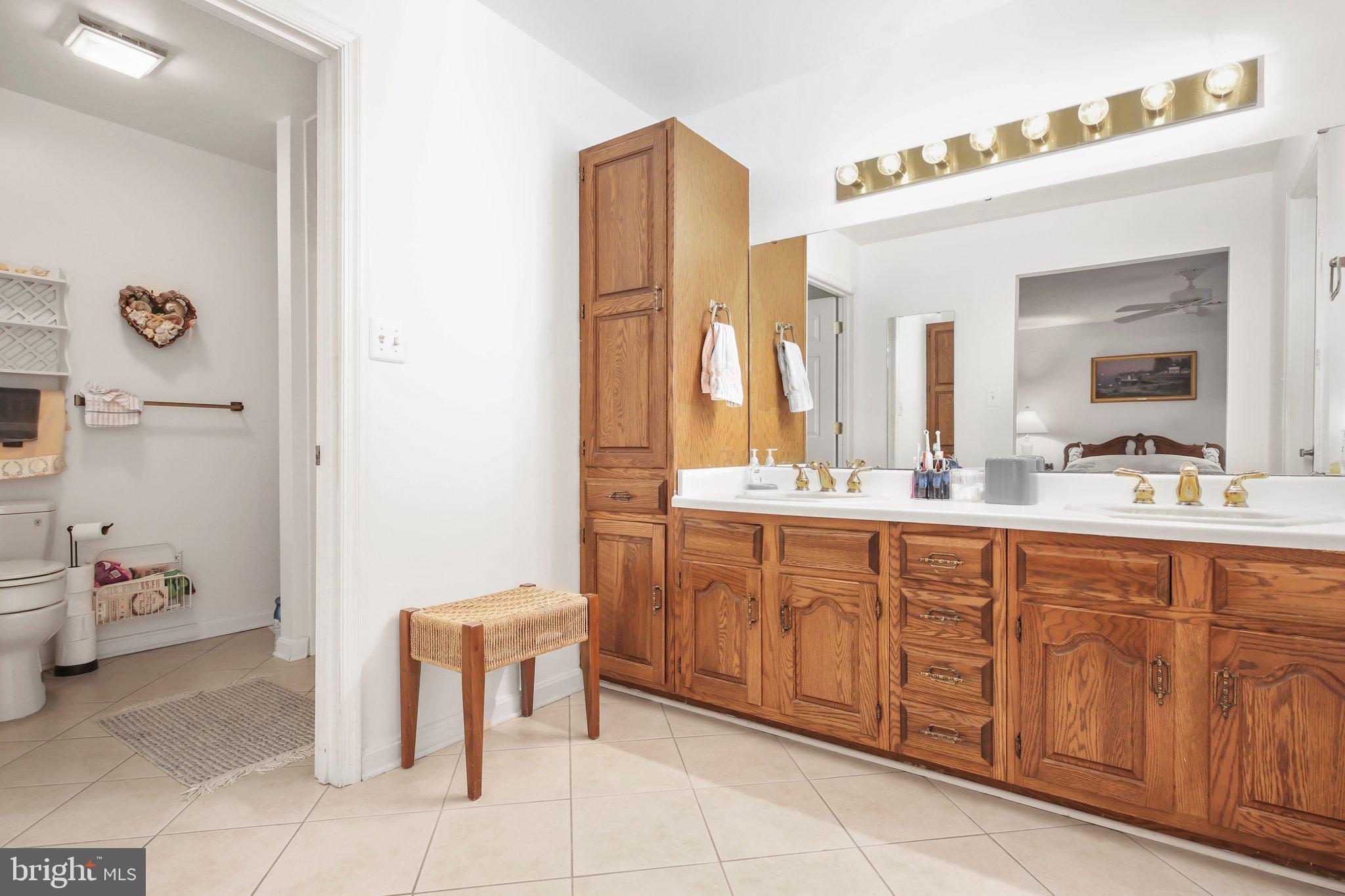 CLAYBURNE WOODS - Residential