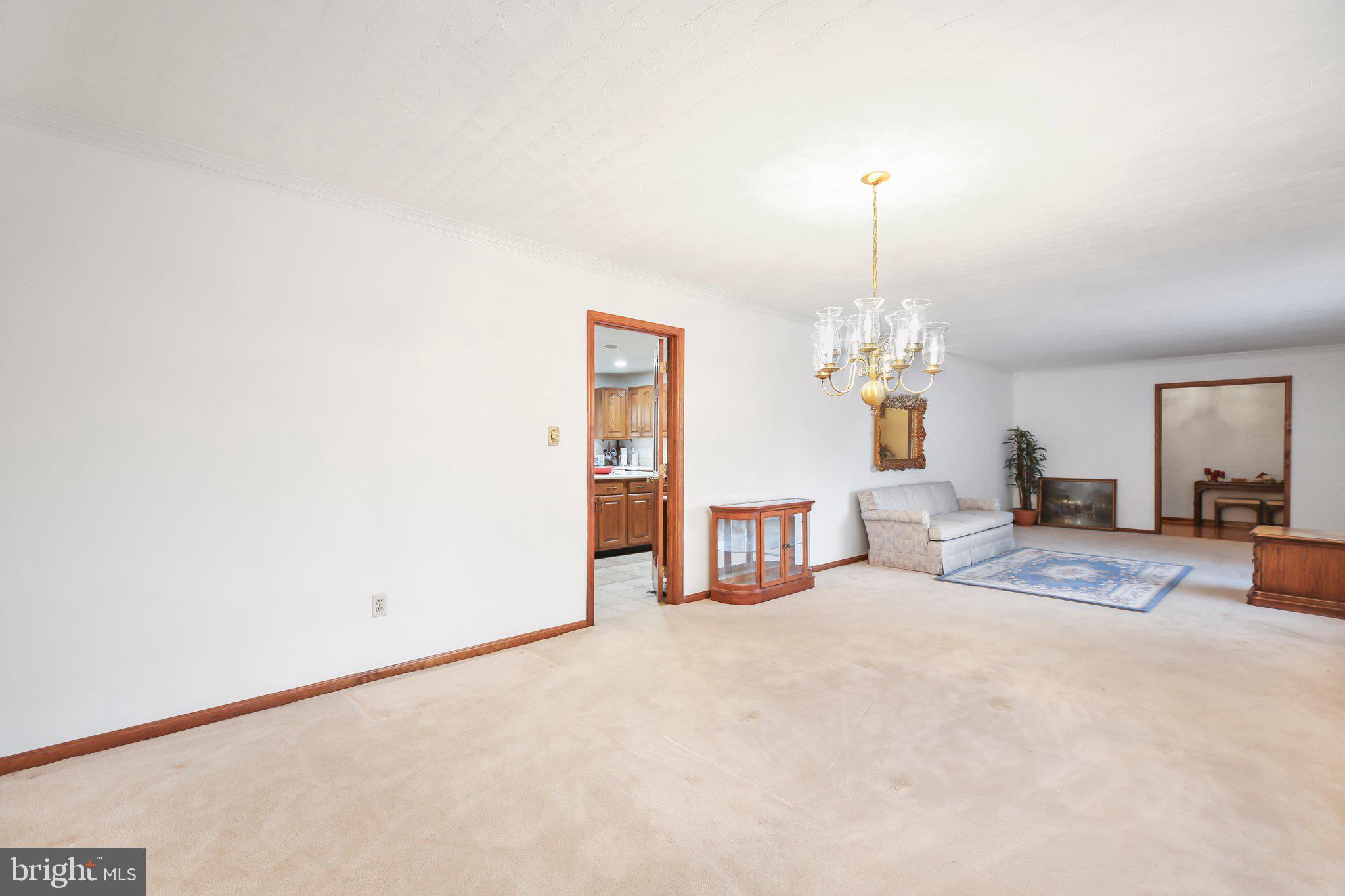 CLAYBURNE WOODS - Residential