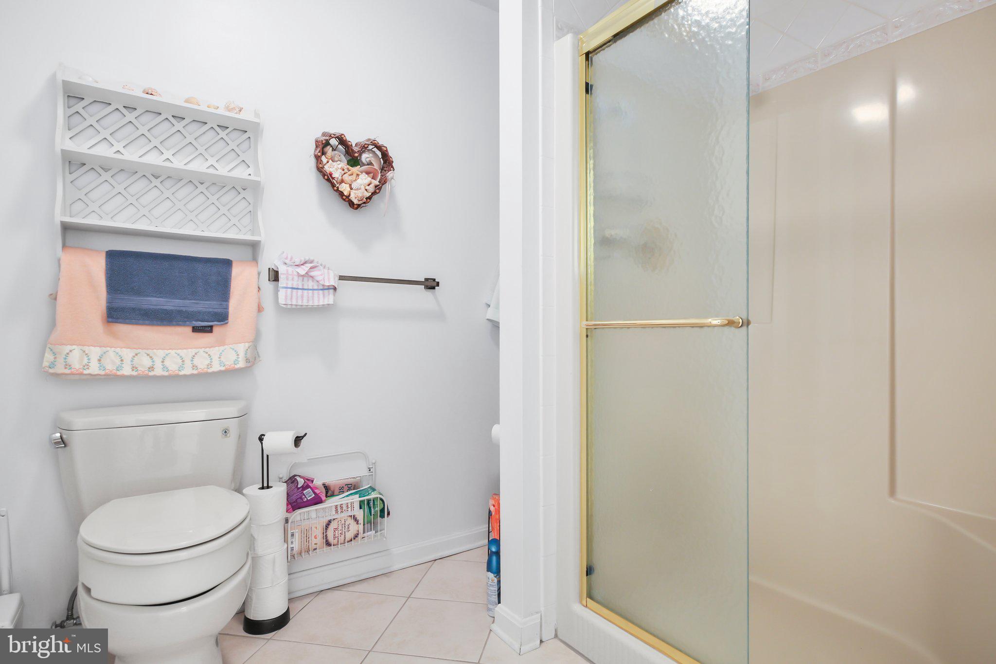 CLAYBURNE WOODS - Residential