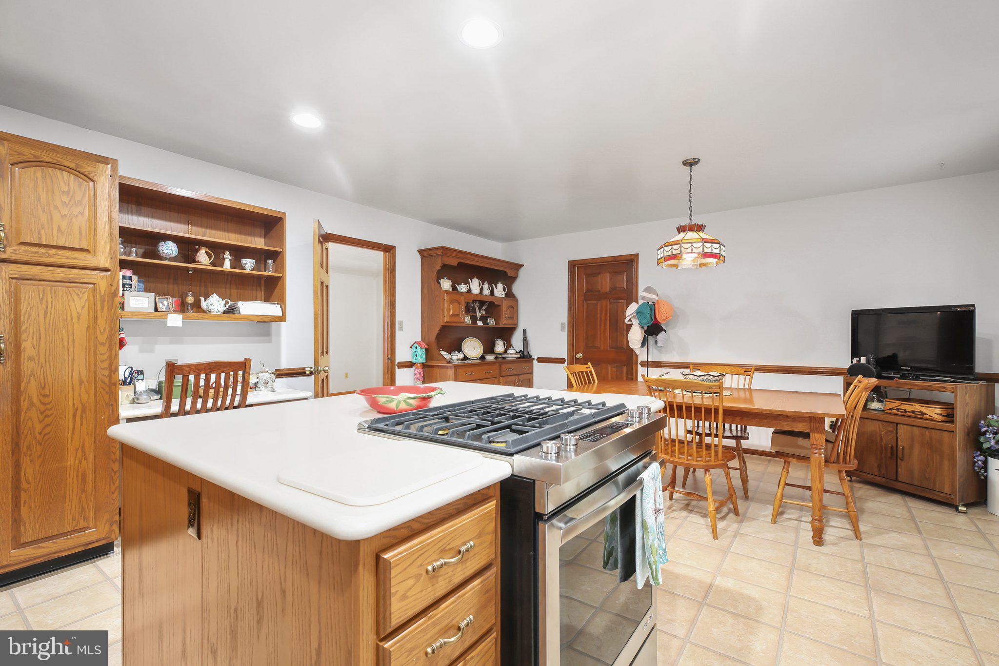 CLAYBURNE WOODS - Residential