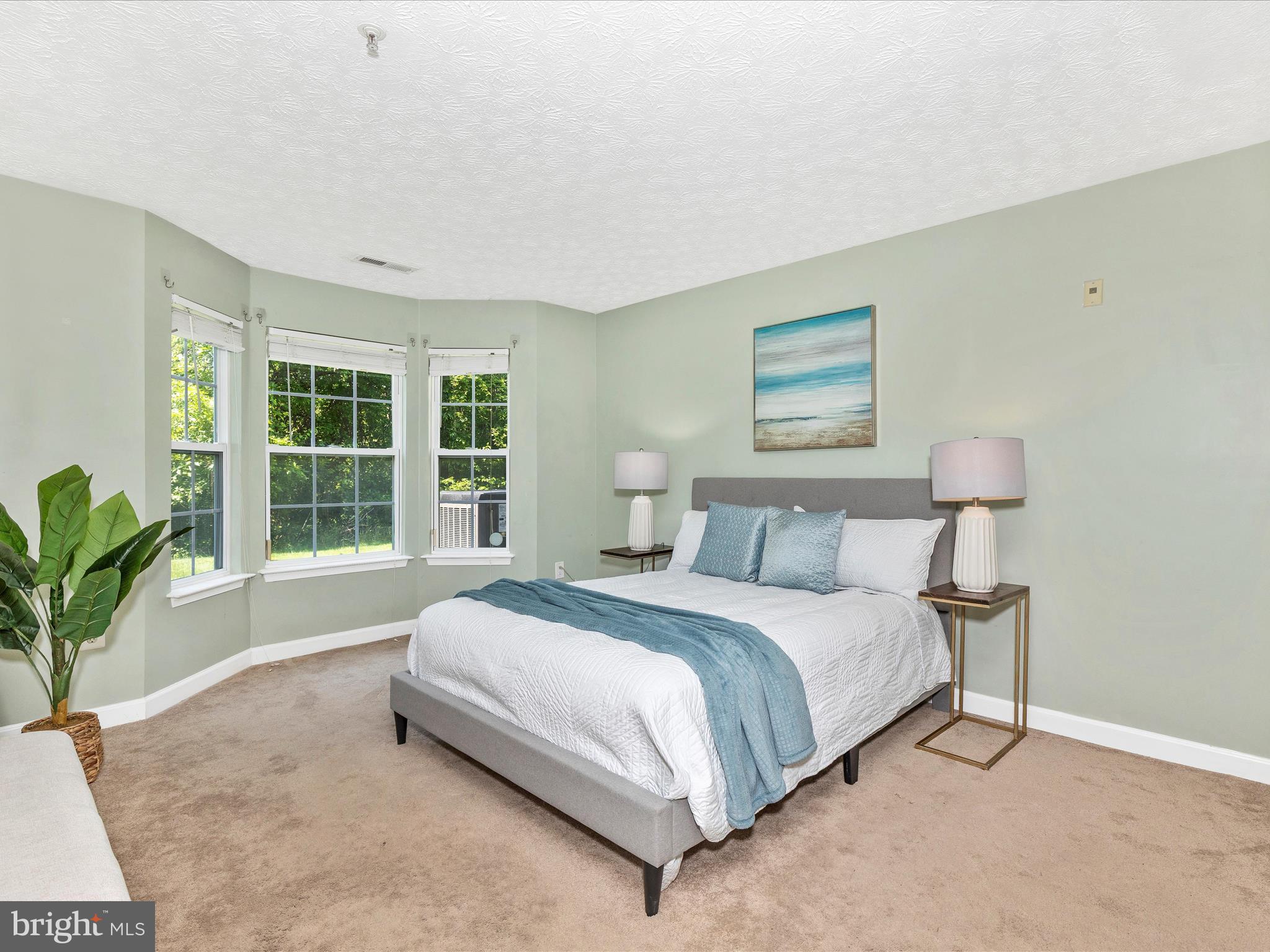 SPRING RIDGE - Residential