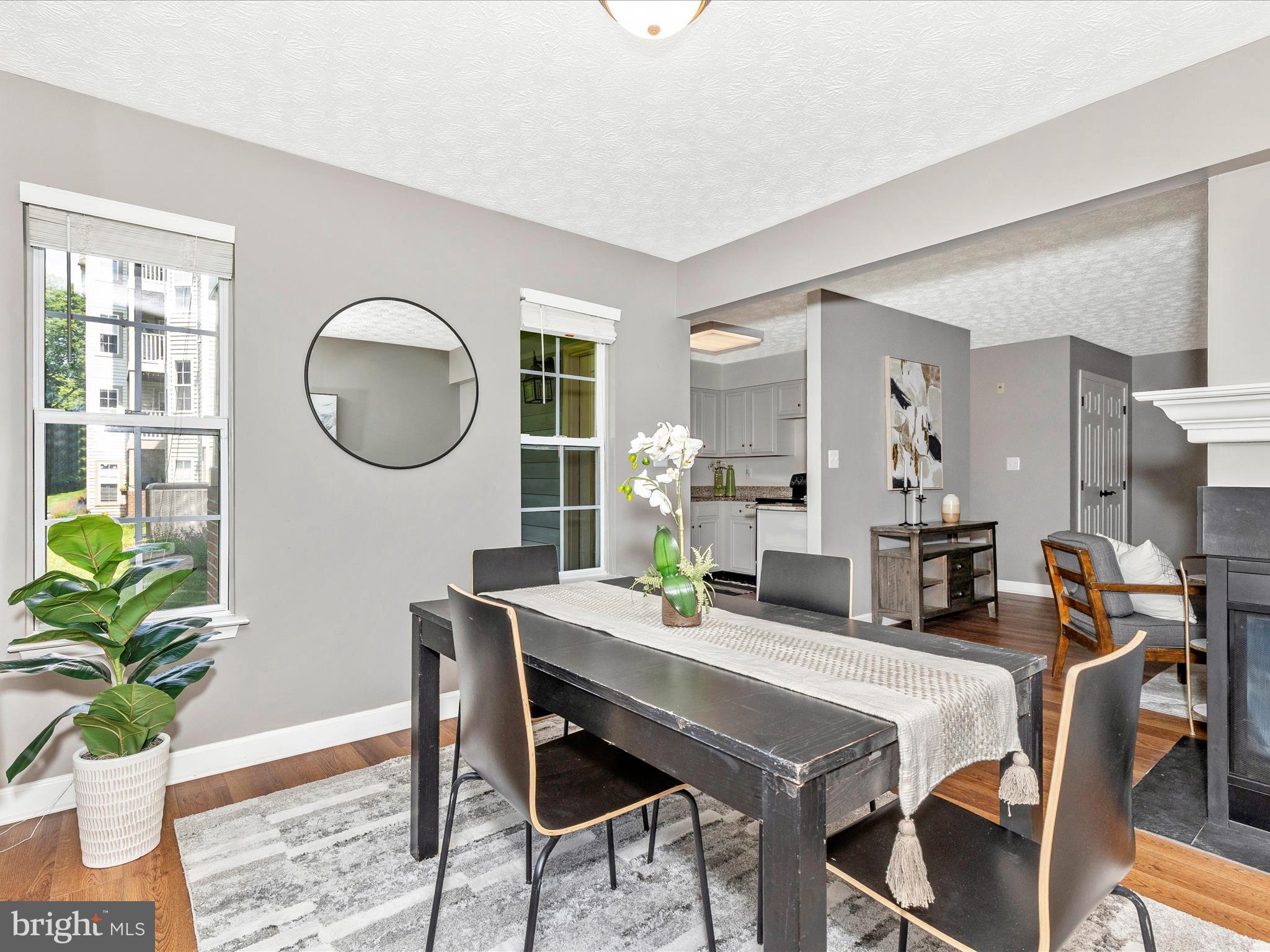 SPRING RIDGE - Residential