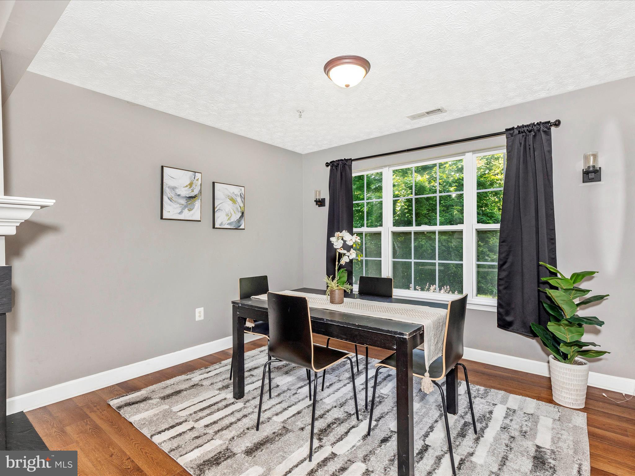 SPRING RIDGE - Residential