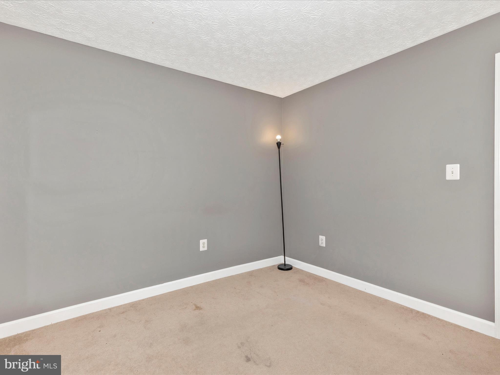 SPRING RIDGE - Residential