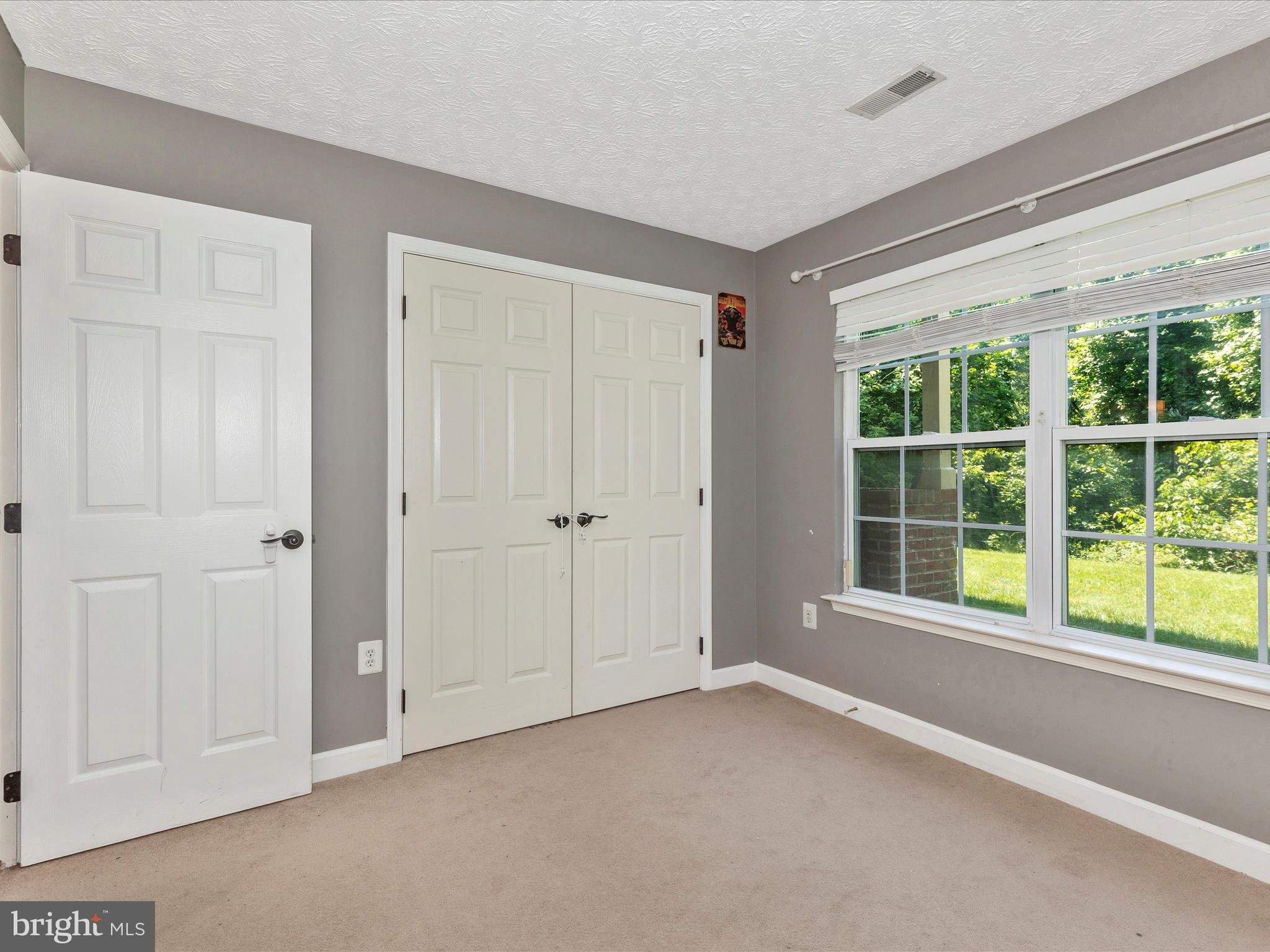 SPRING RIDGE - Residential