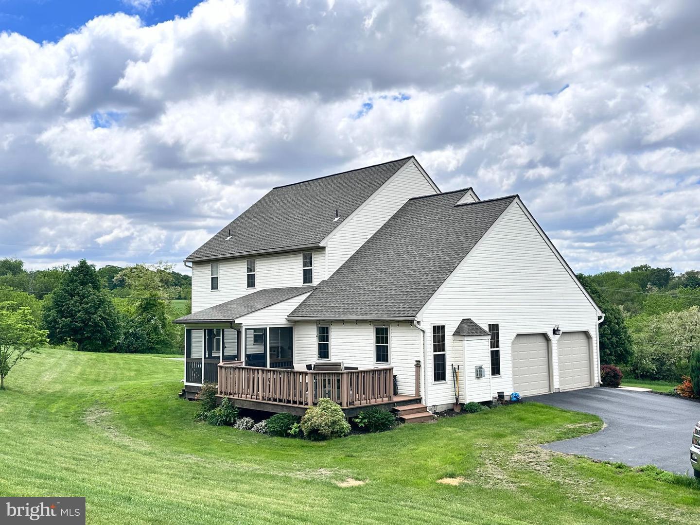 739 MONARCH DRIVE