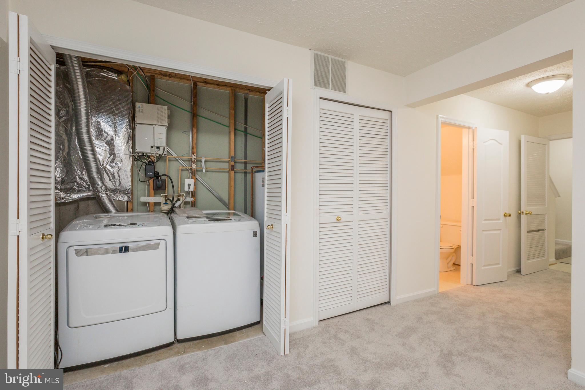 ARBOR WEST - Residential