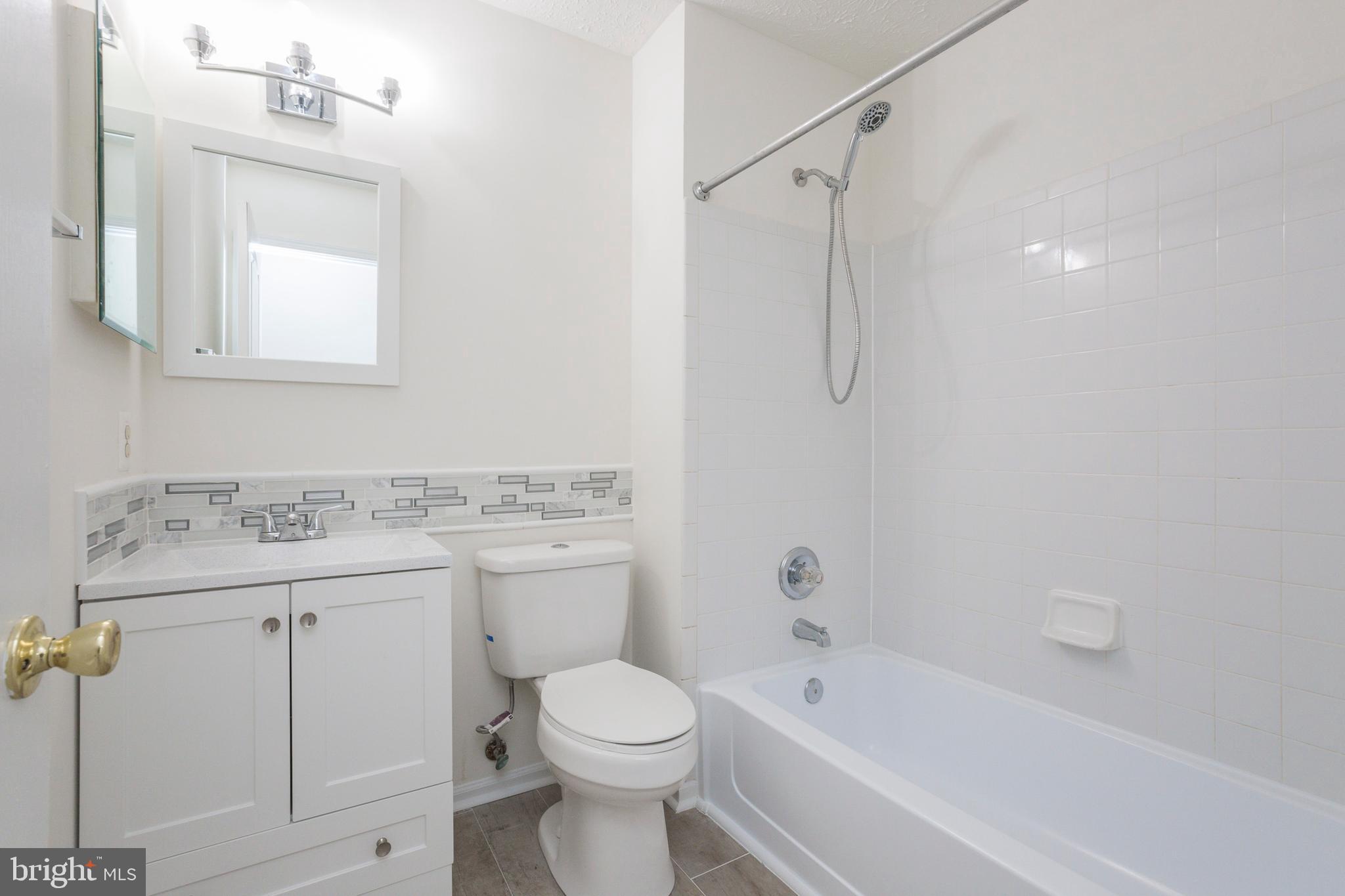 ARBOR WEST - Residential