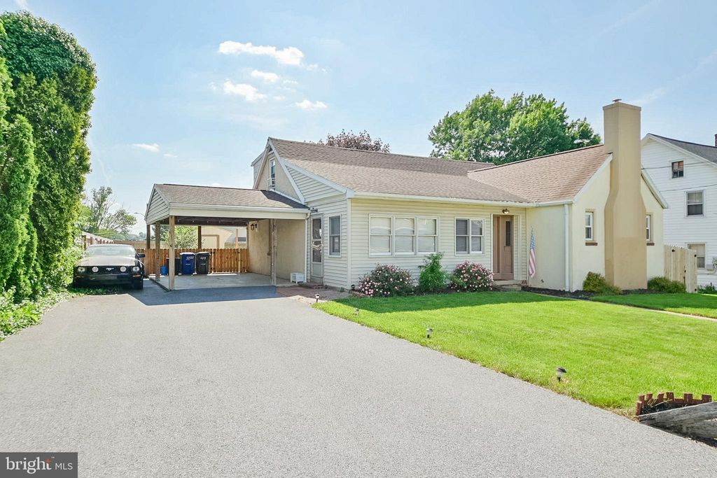 Photo of 125 E Chestnut Street, Ephrata, PA 17522 (MLS # PALA2049566)