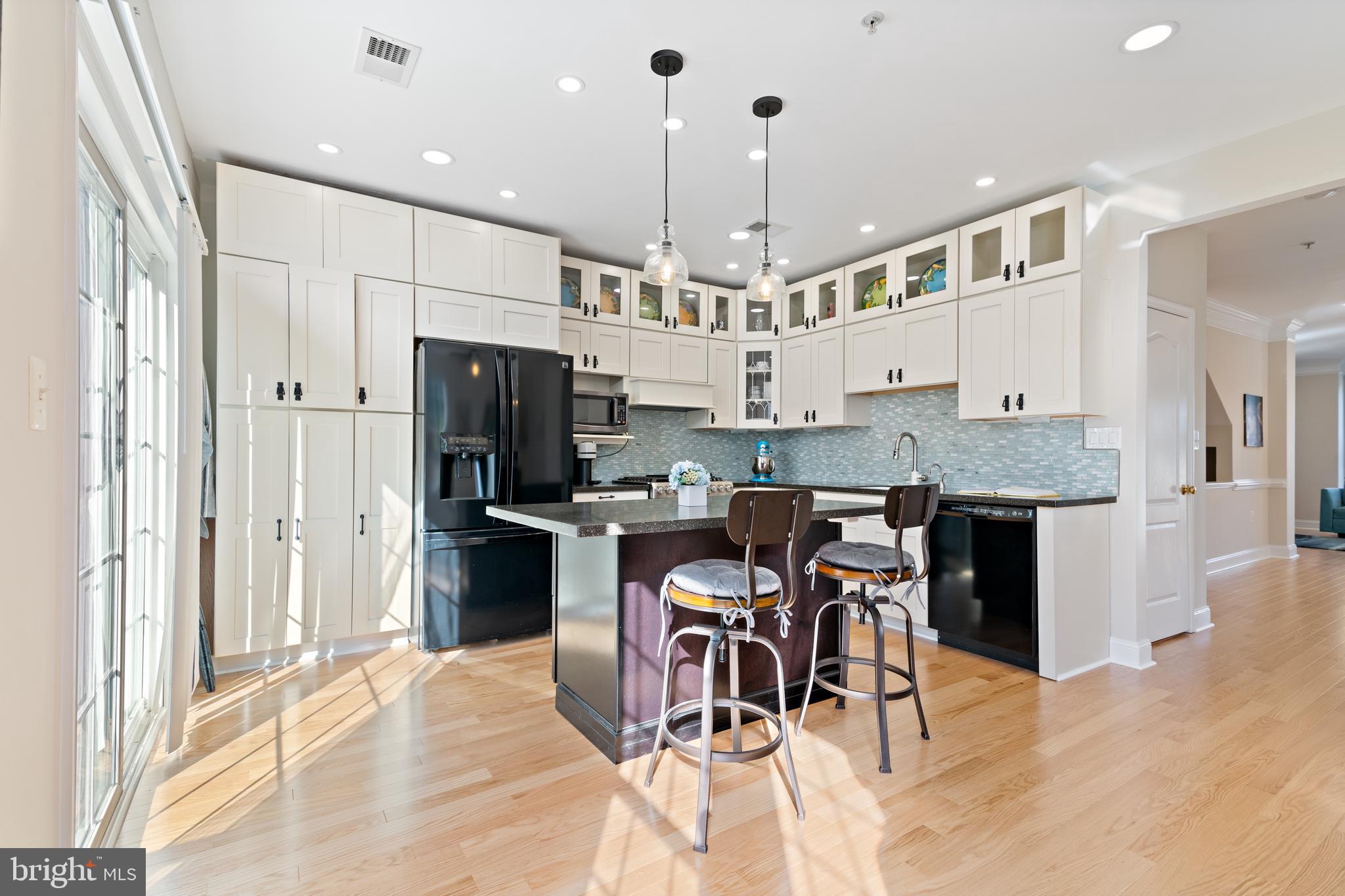 KENTLANDS - Residential