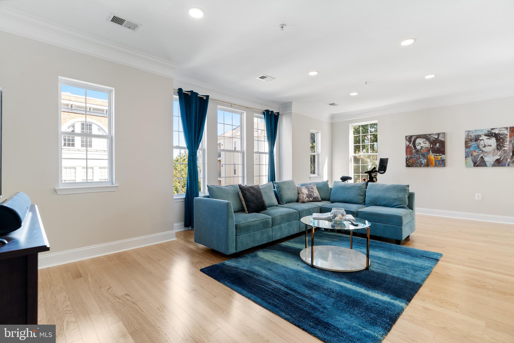 KENTLANDS - Residential