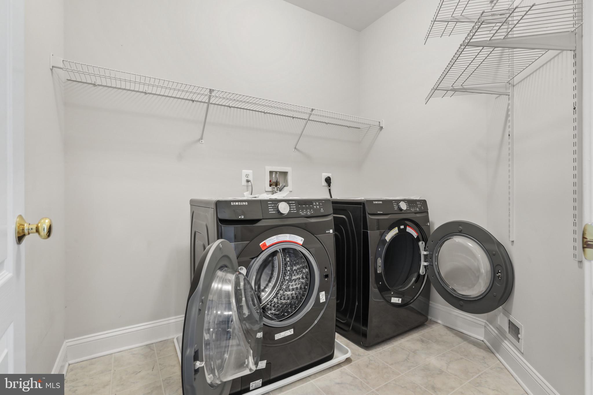 KENTLANDS - Residential