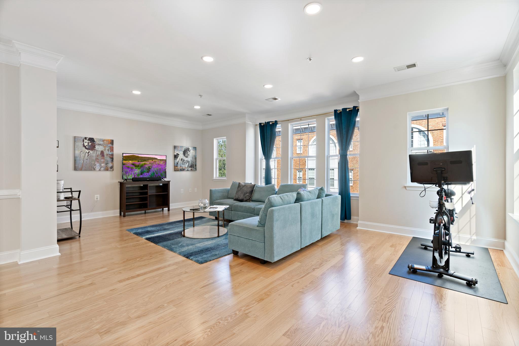 KENTLANDS - Residential