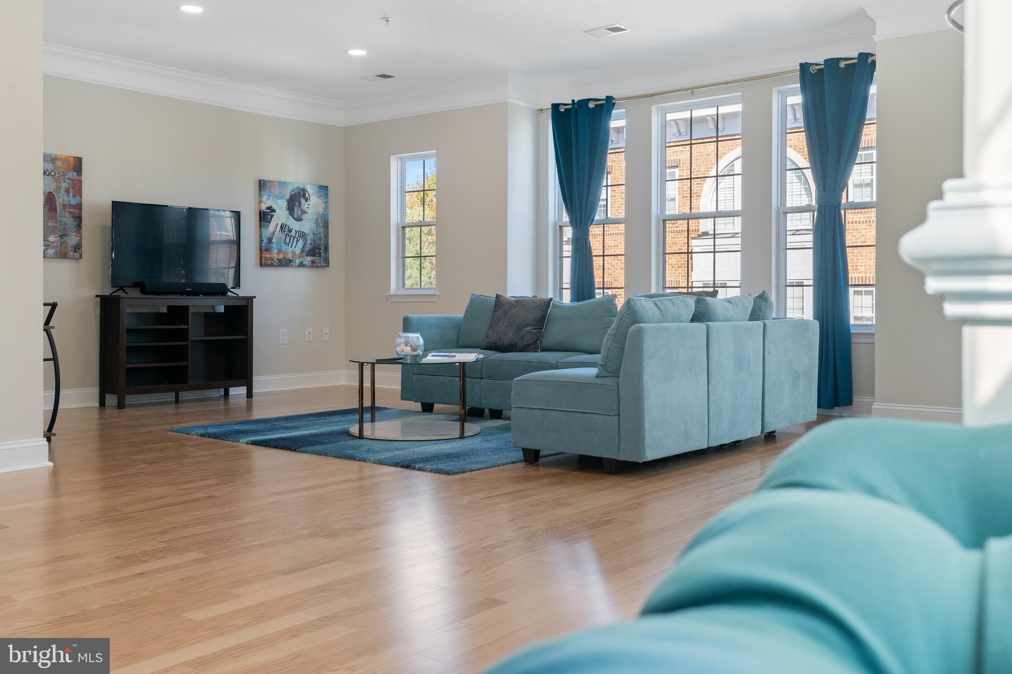 KENTLANDS - Residential