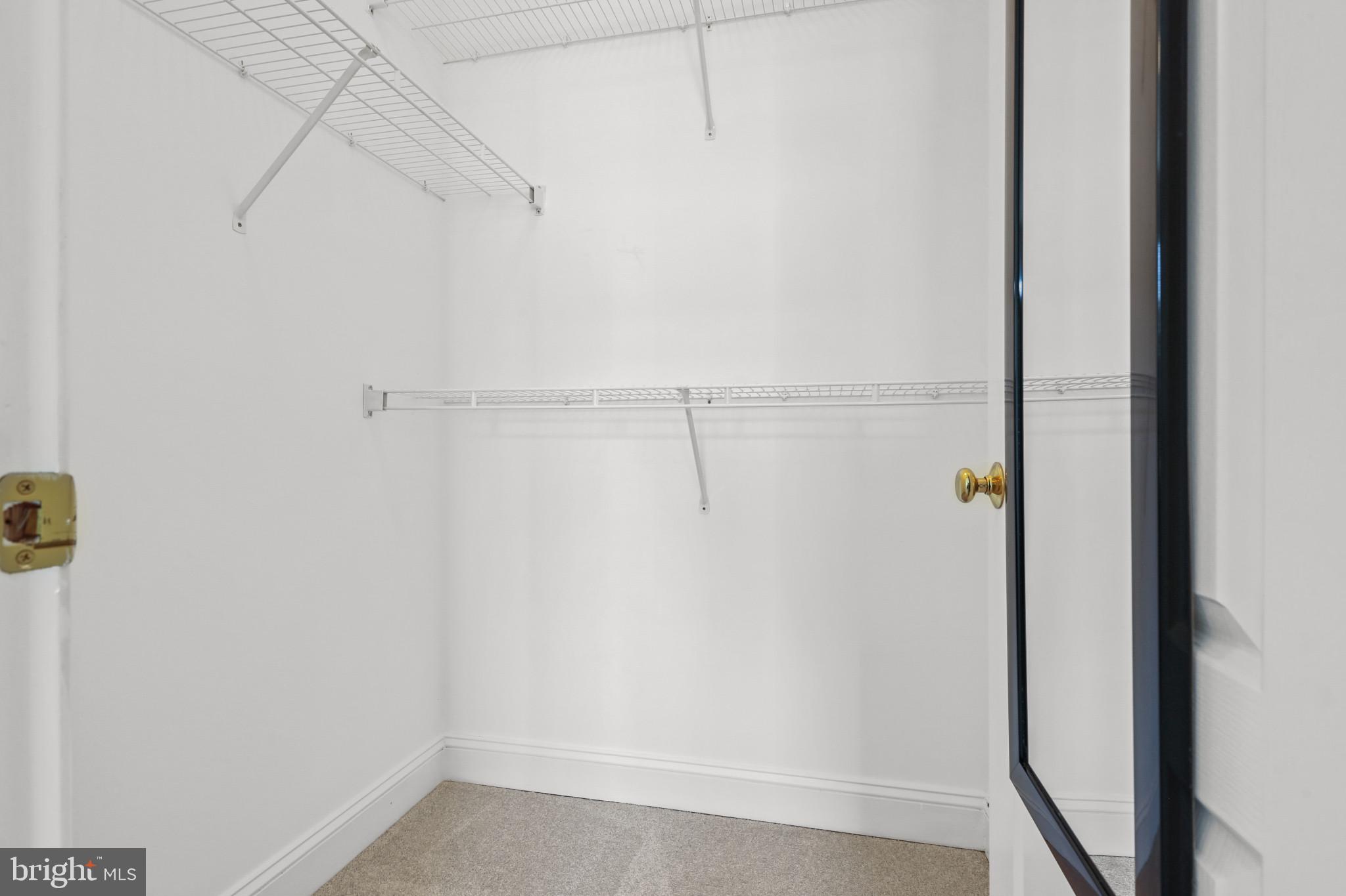 KENTLANDS - Residential