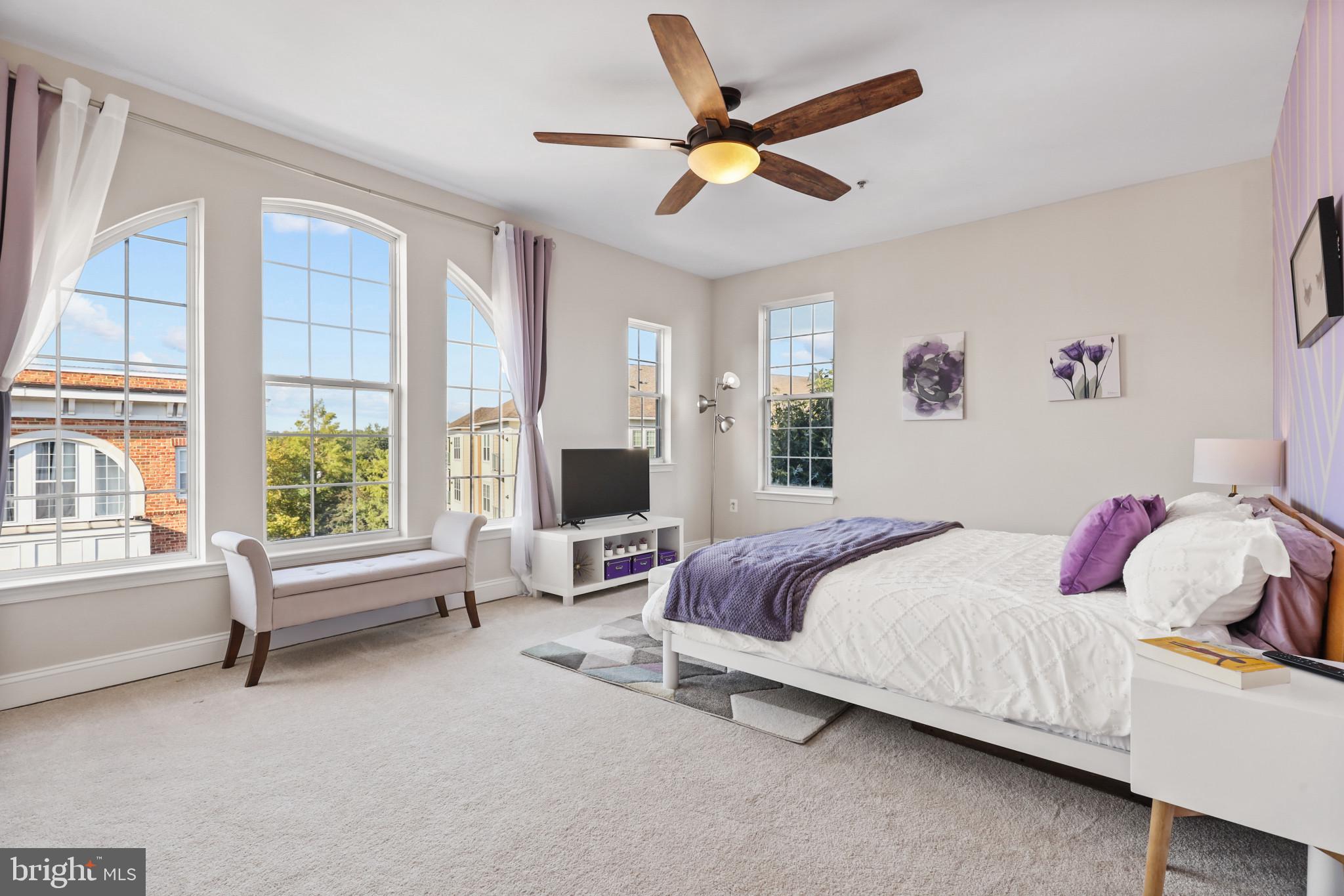 KENTLANDS - Residential