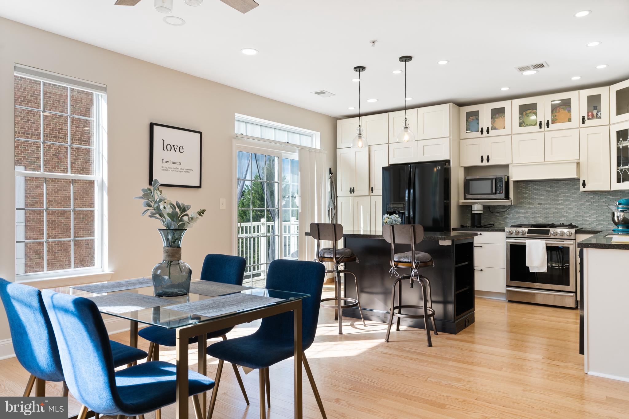 KENTLANDS - Residential