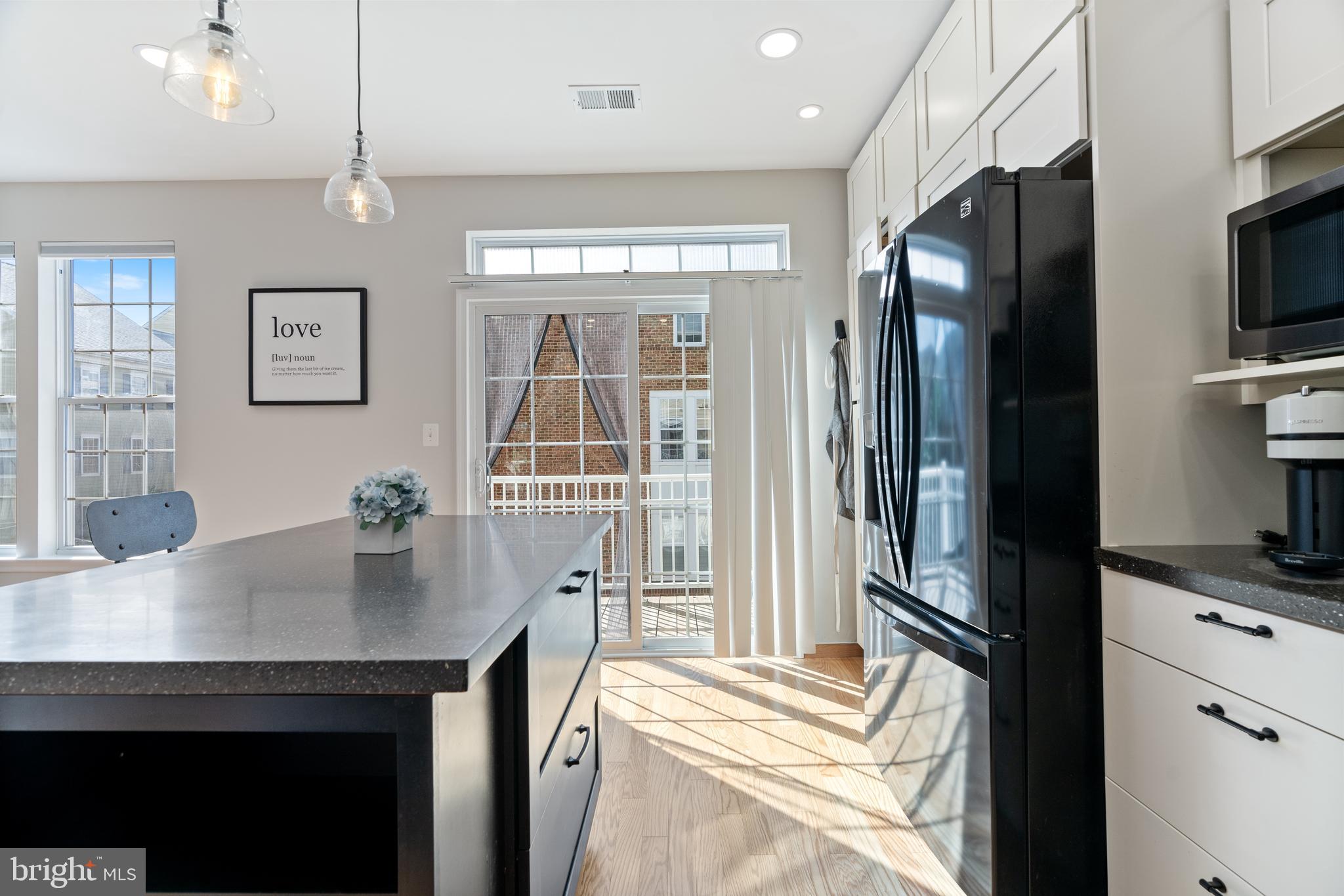 KENTLANDS - Residential