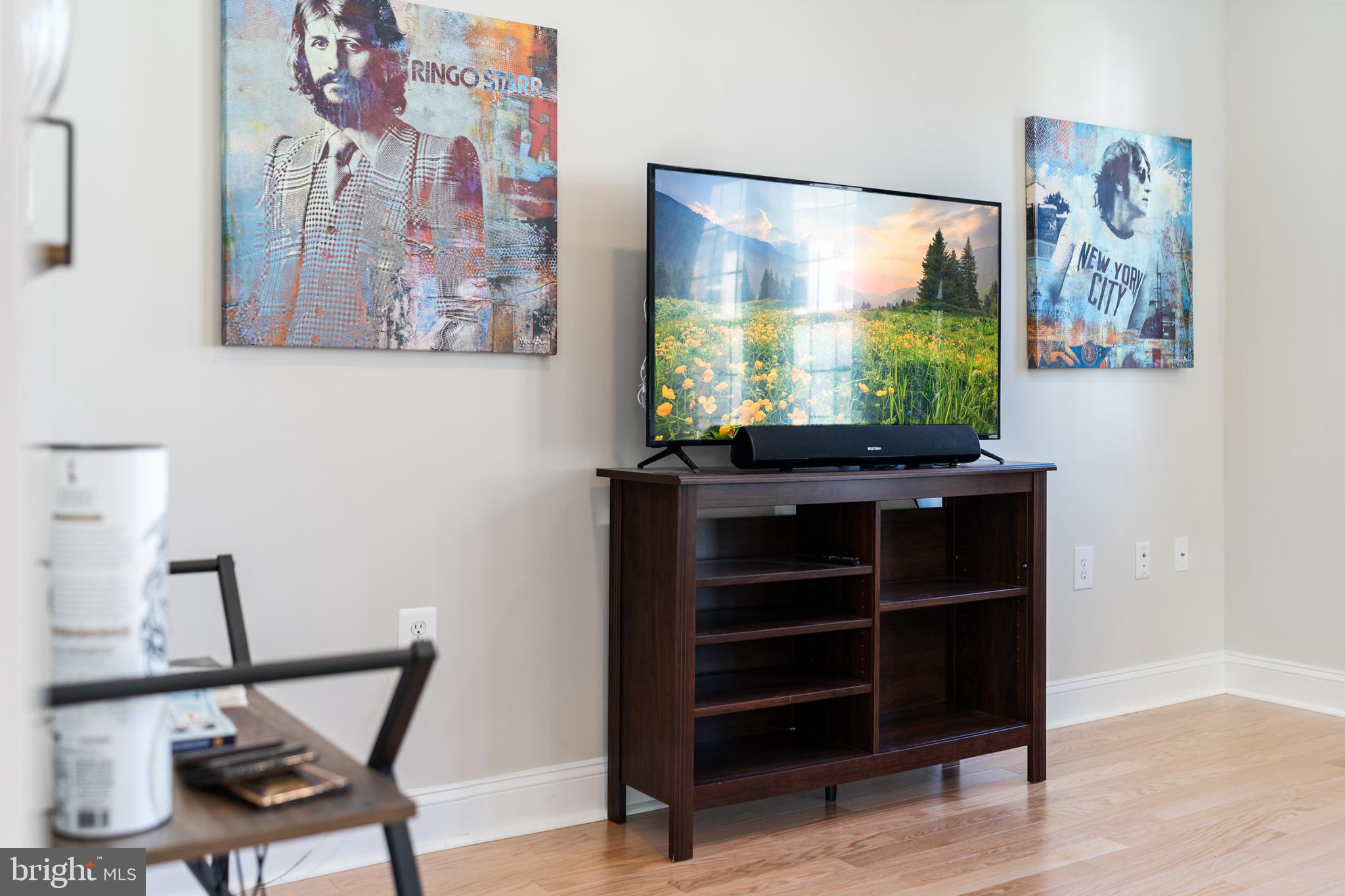 KENTLANDS - Residential