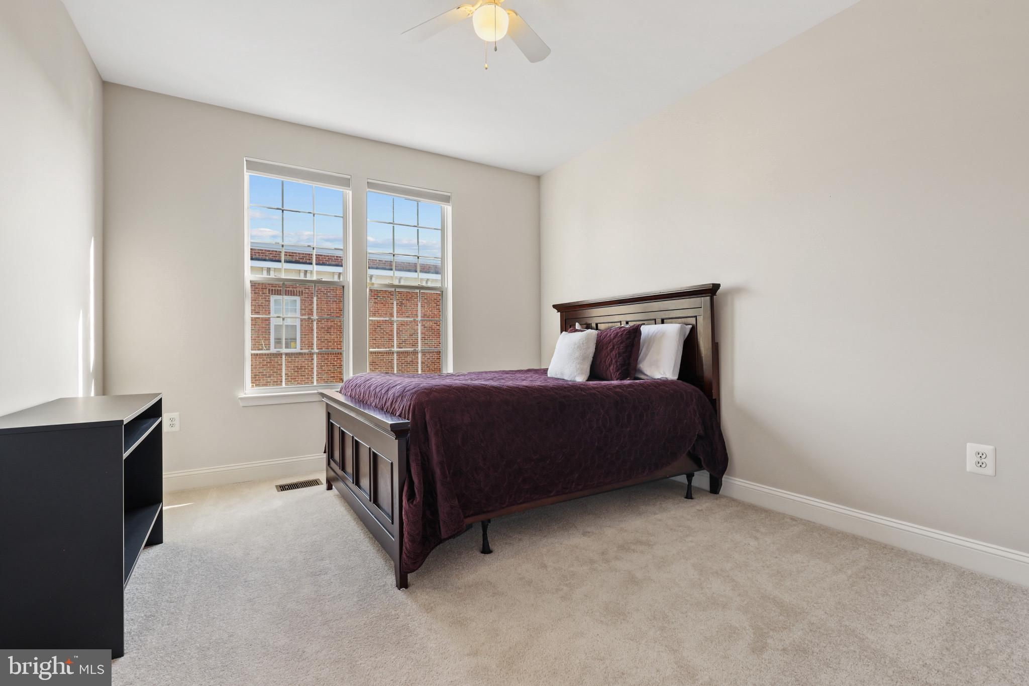 KENTLANDS - Residential